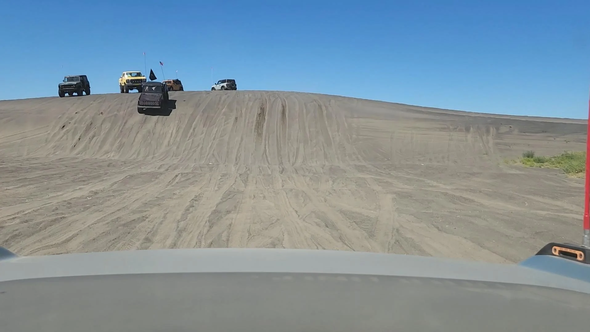 Ford Bronco 🏞 Tricky Dick & 66GT on Naches Trail + Inland Bronco Meet at Moses Lake Dunes Screenshot_20220717-082100_Gallery