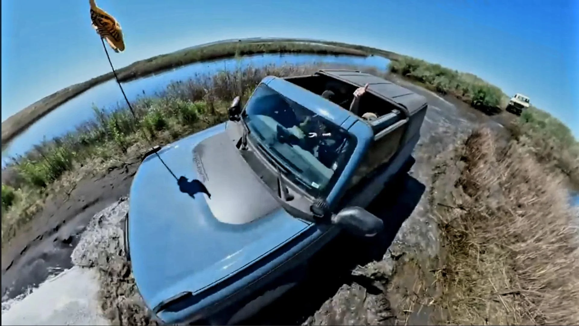 Ford Bronco 🏞 Tricky Dick & 66GT on Naches Trail + Inland Bronco Meet at Moses Lake Dunes Screenshot_20220717-070639_Facebook