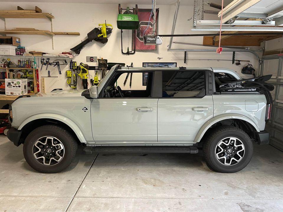 Ford Bronco 2021 Outer Banks Cactus Grey - Loaded 291855507_10111223195568037_4899261291715048539_n
