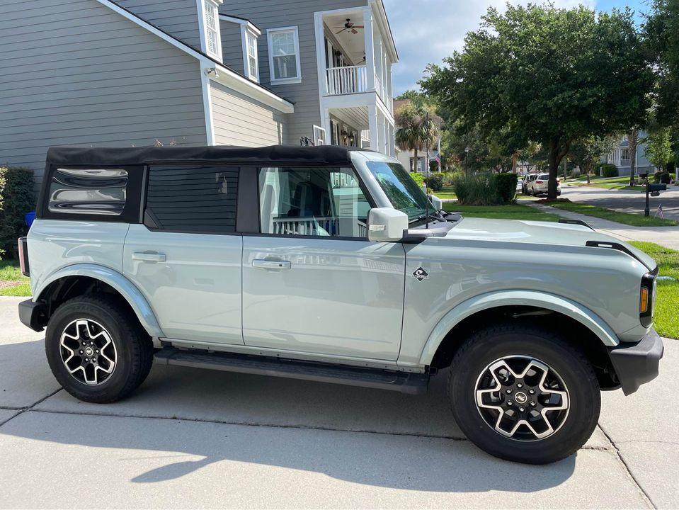 Ford Bronco 2021 Outer Banks Cactus Grey - Loaded 291938482_10111223195587997_3688652079163127213_n