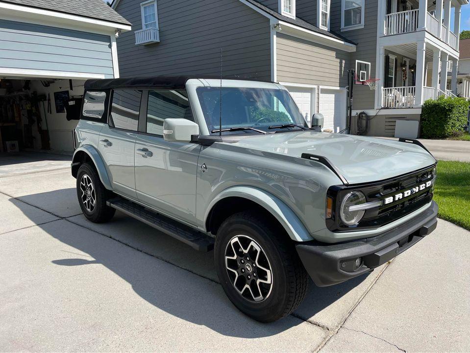 Ford Bronco 2021 Outer Banks Cactus Grey - Loaded 292055125_10111223195543087_5698470865880624019_n