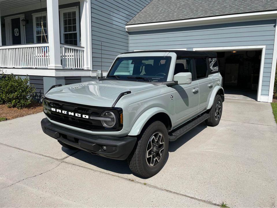 Ford Bronco 2021 Outer Banks Cactus Grey - Loaded 292293158_10111223195612947_3201291752004157804_n