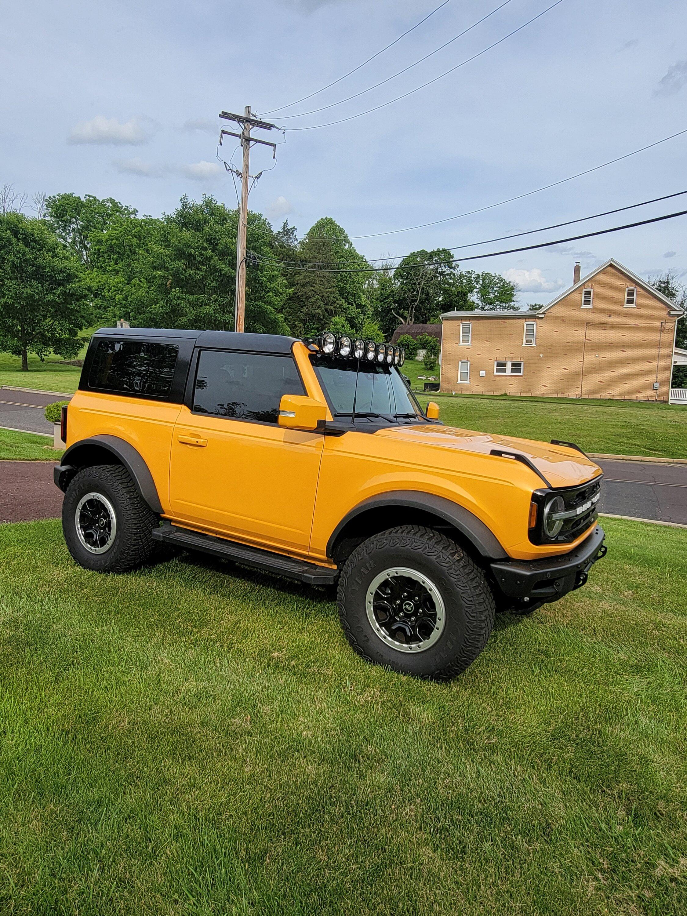 Ford Bronco Bronco MIC hardtop painted gloss black 20220610_173122