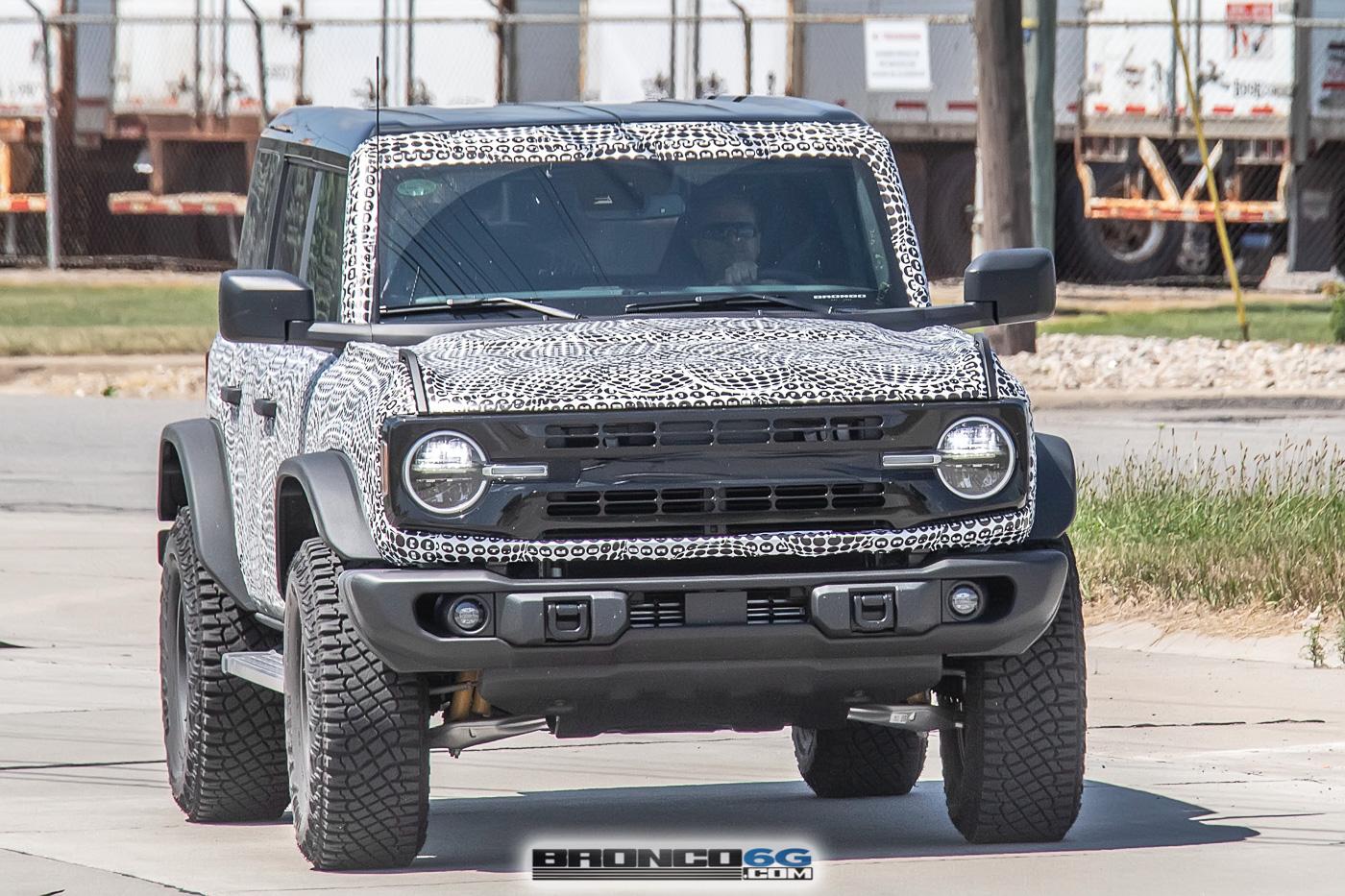 Ford Bronco Bronco Heritage Edition Spied Wearing MOD Top, Squared Flares, Retro Grille, Robins Egg Blue! 2023-bronco-heritage-edition-prototypes-1