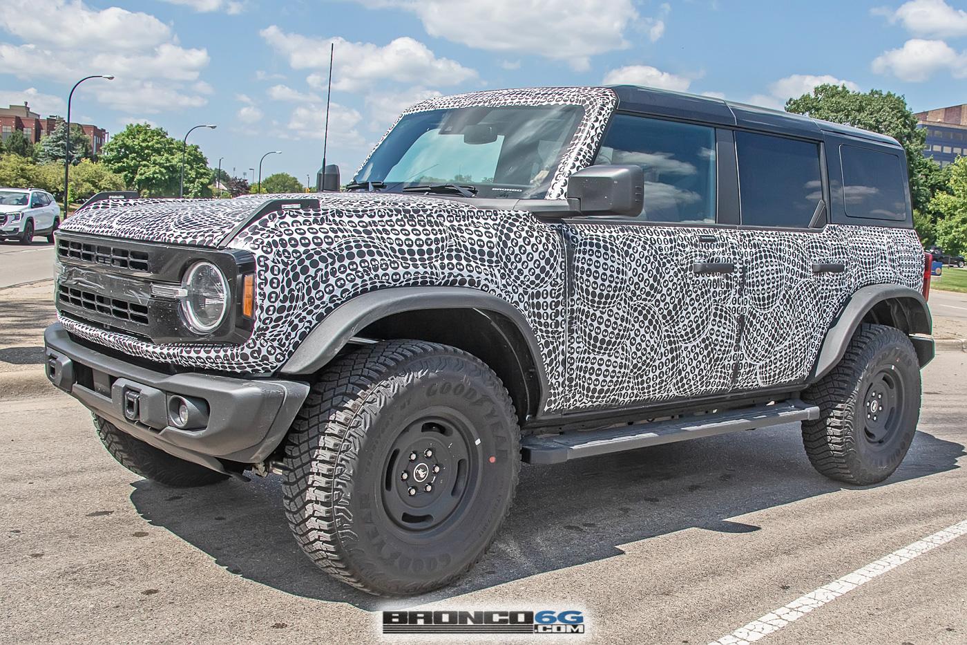 Ford Bronco Bronco Heritage Edition Spied Wearing MOD Top, Squared Flares, Retro Grille, Robins Egg Blue! 2023-bronco-heritage-edition-prototypes-17