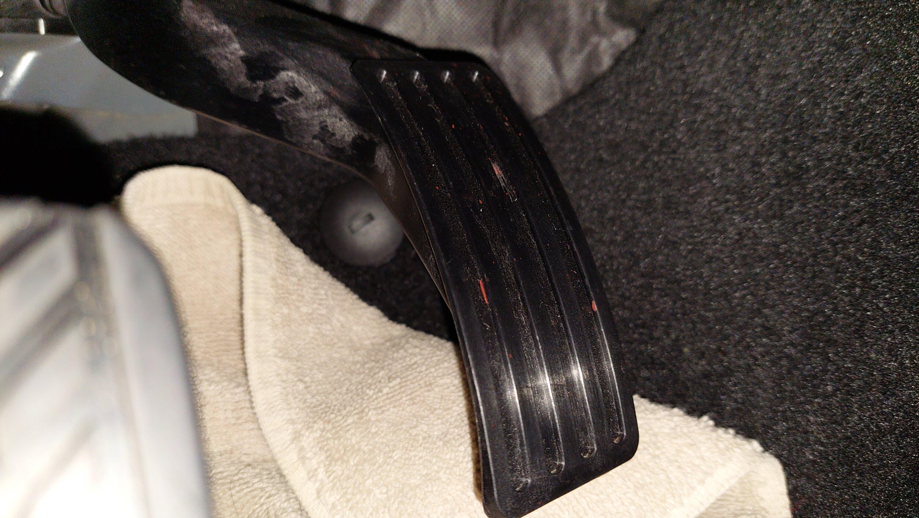 Ford Bronco Gas pedal too short? 20220719_112931