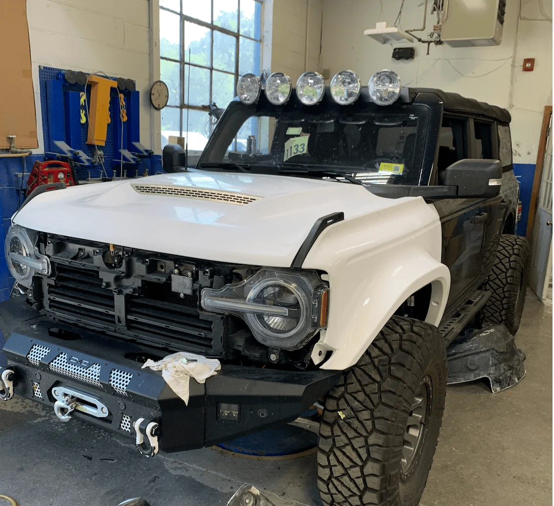 Ford Bronco Adv Fiberglass Fender & hood experiences? 1658248092739