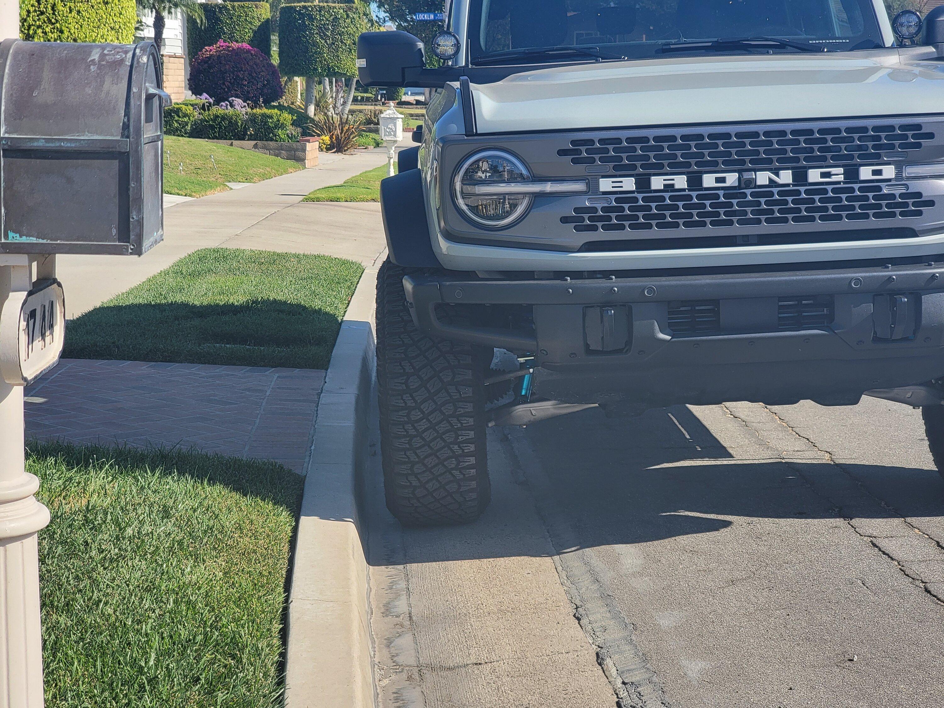 Ford Bronco Anyone running 1 inch wheel spacers? 20220702_165428
