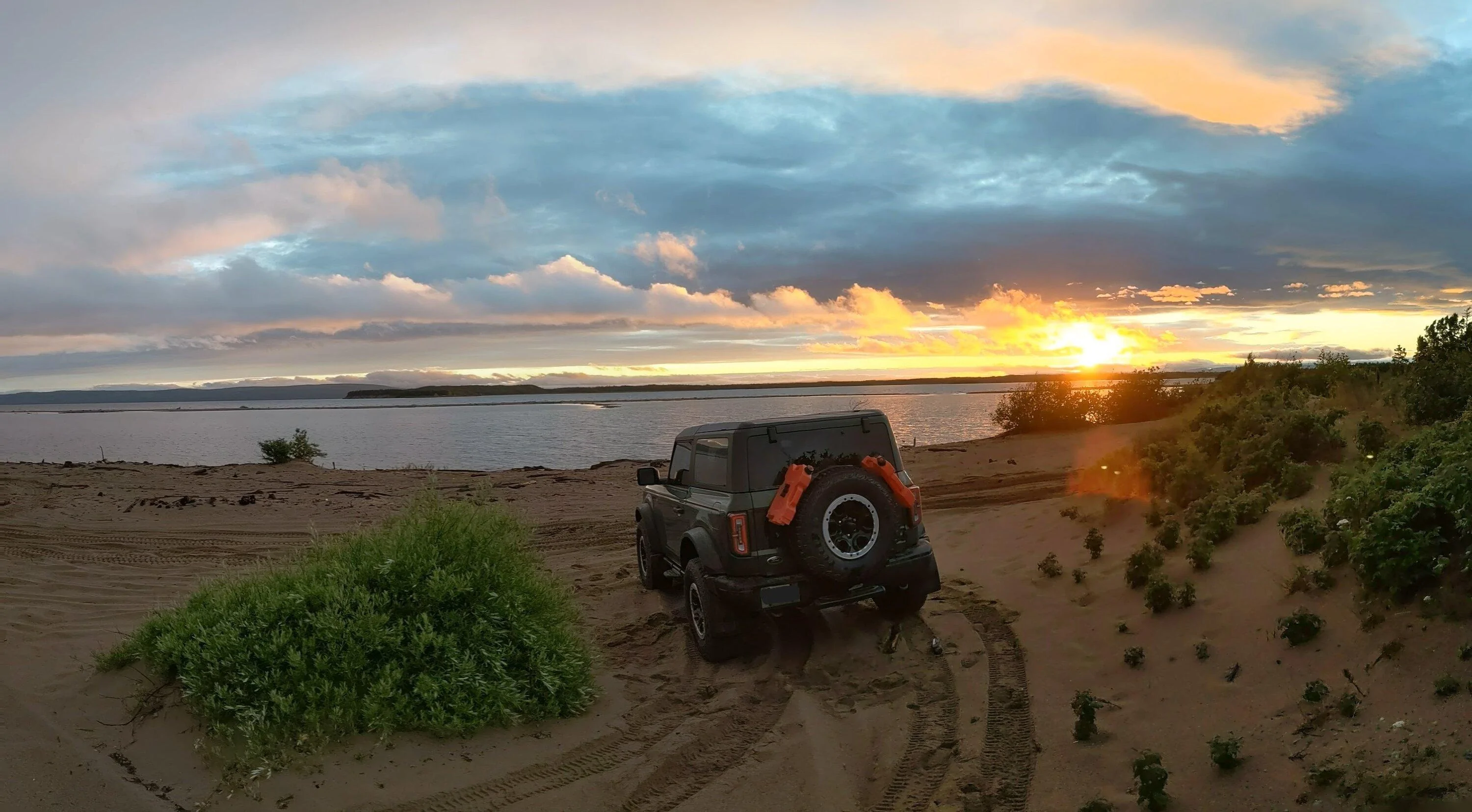 PXL_20220707_234300575.PANO.jpg