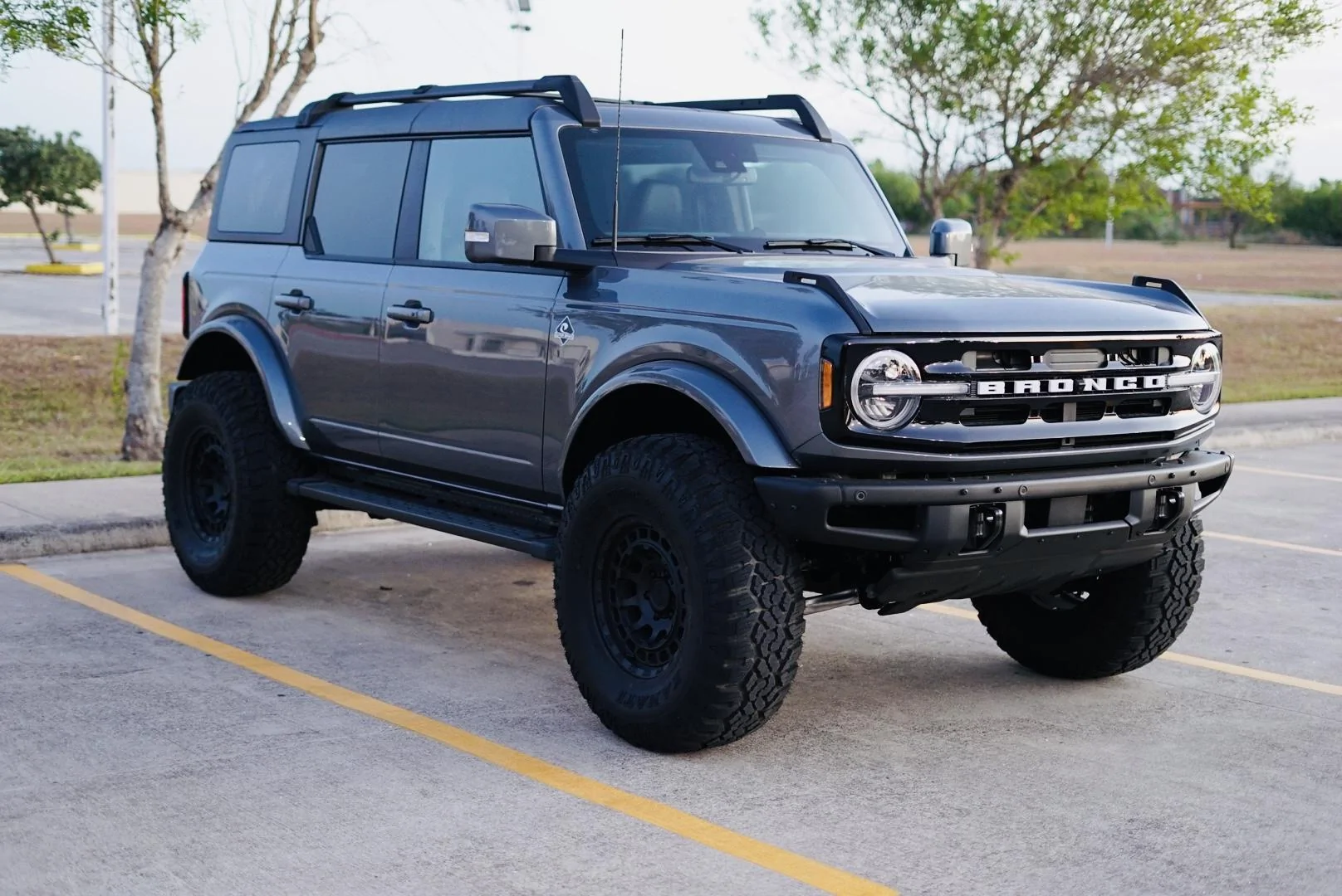 Ford Bronco 37" tires on Outer Banks D4938612-D0E5-442A-AAE1-6540D6AB64D2