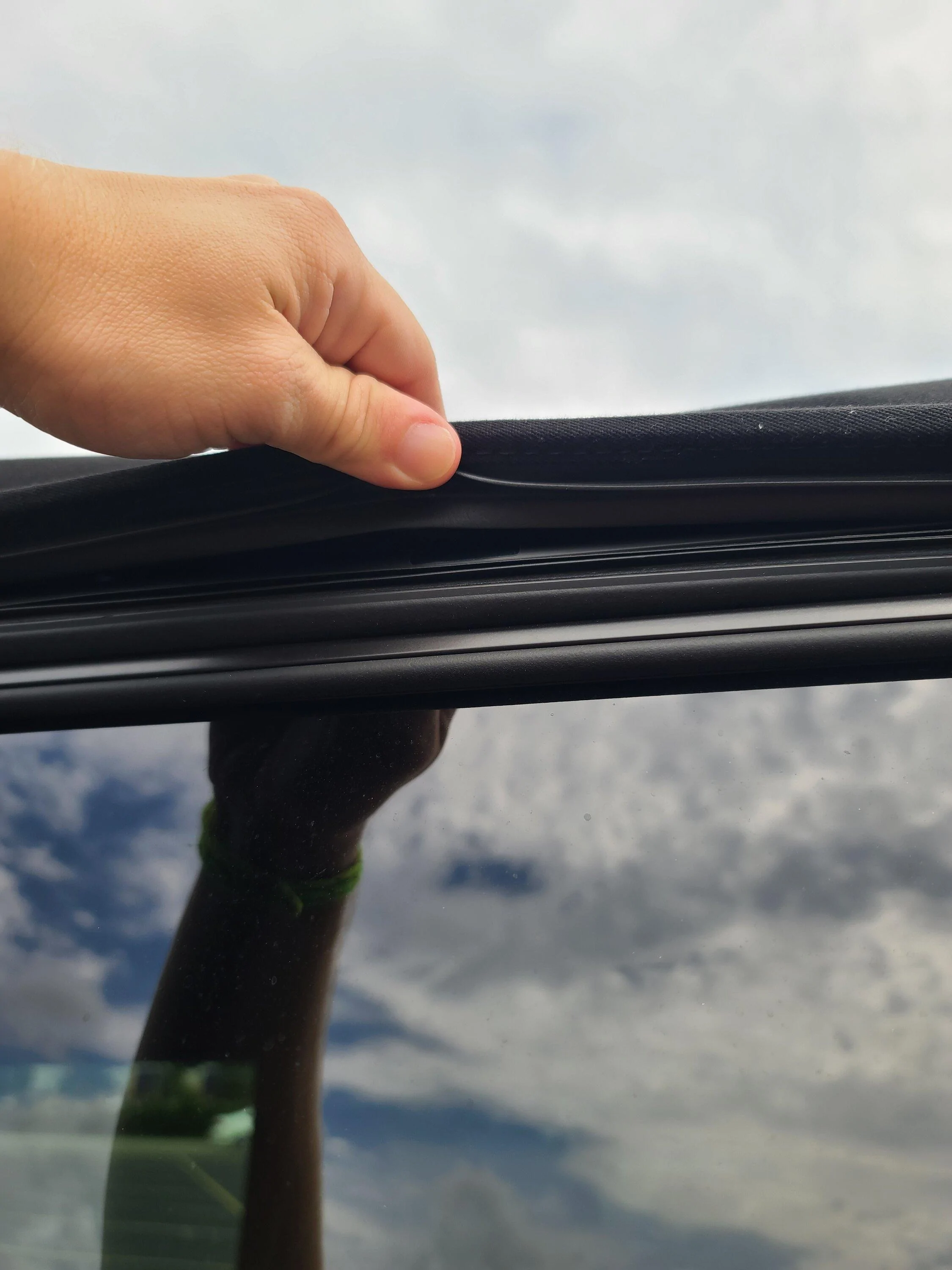 Ford Bronco Window Seal Isn't Flush and Window Doesn't Roll Down 20220721_162736