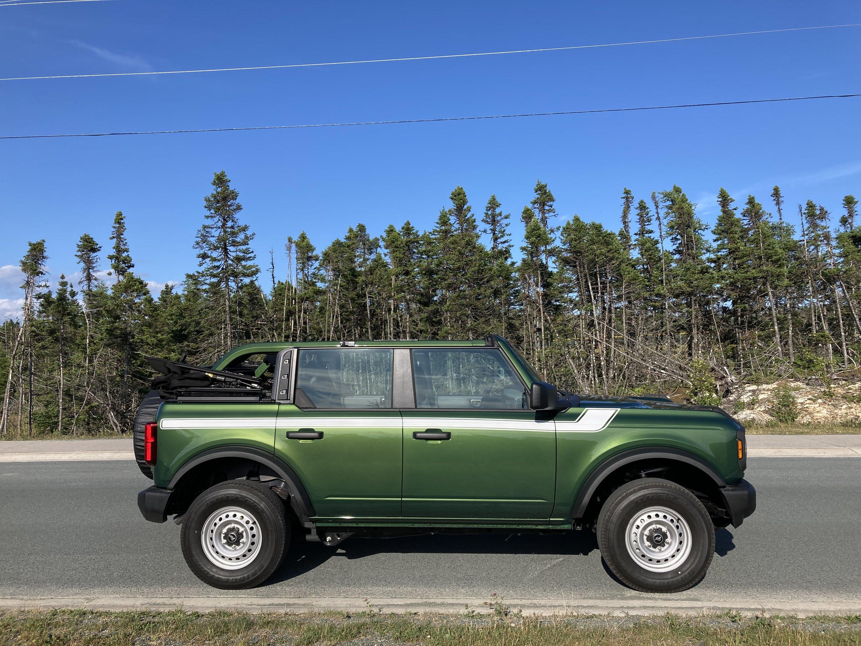Ford Bronco ERUPTION GREEN Bronco Club 2B5DA61D-18F7-4F26-9D97-419EE0A1CC8A