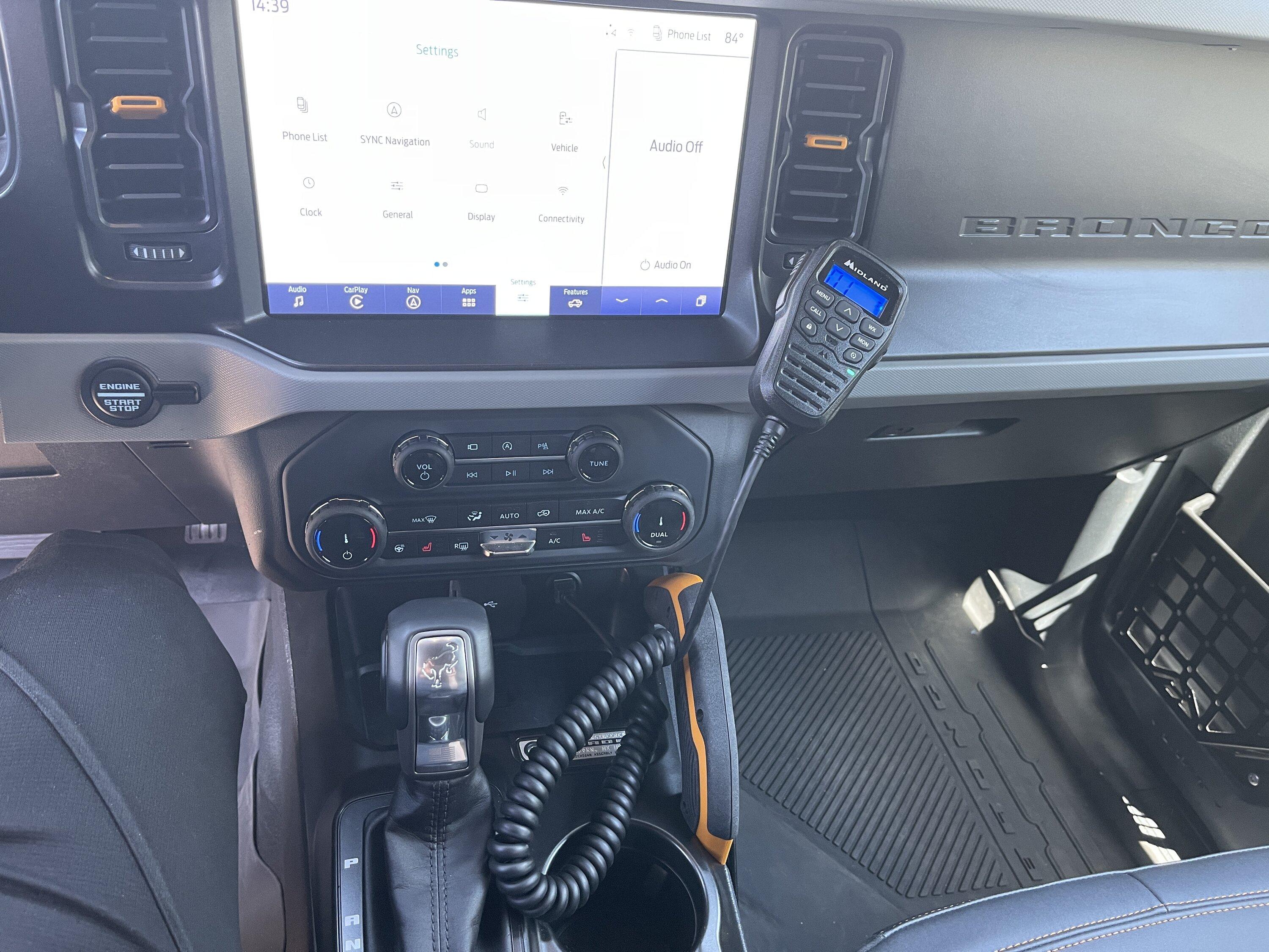 Ford Bronco Super Clean GMRS Radio Install! IMG_9520.JPG