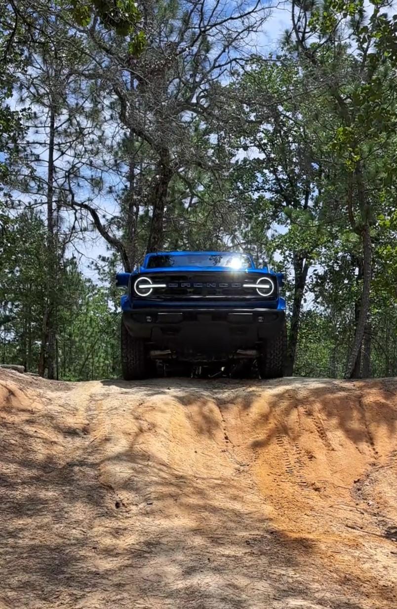 Ford Bronco Jazer's Blu Pony 20220709_131558_Moment123