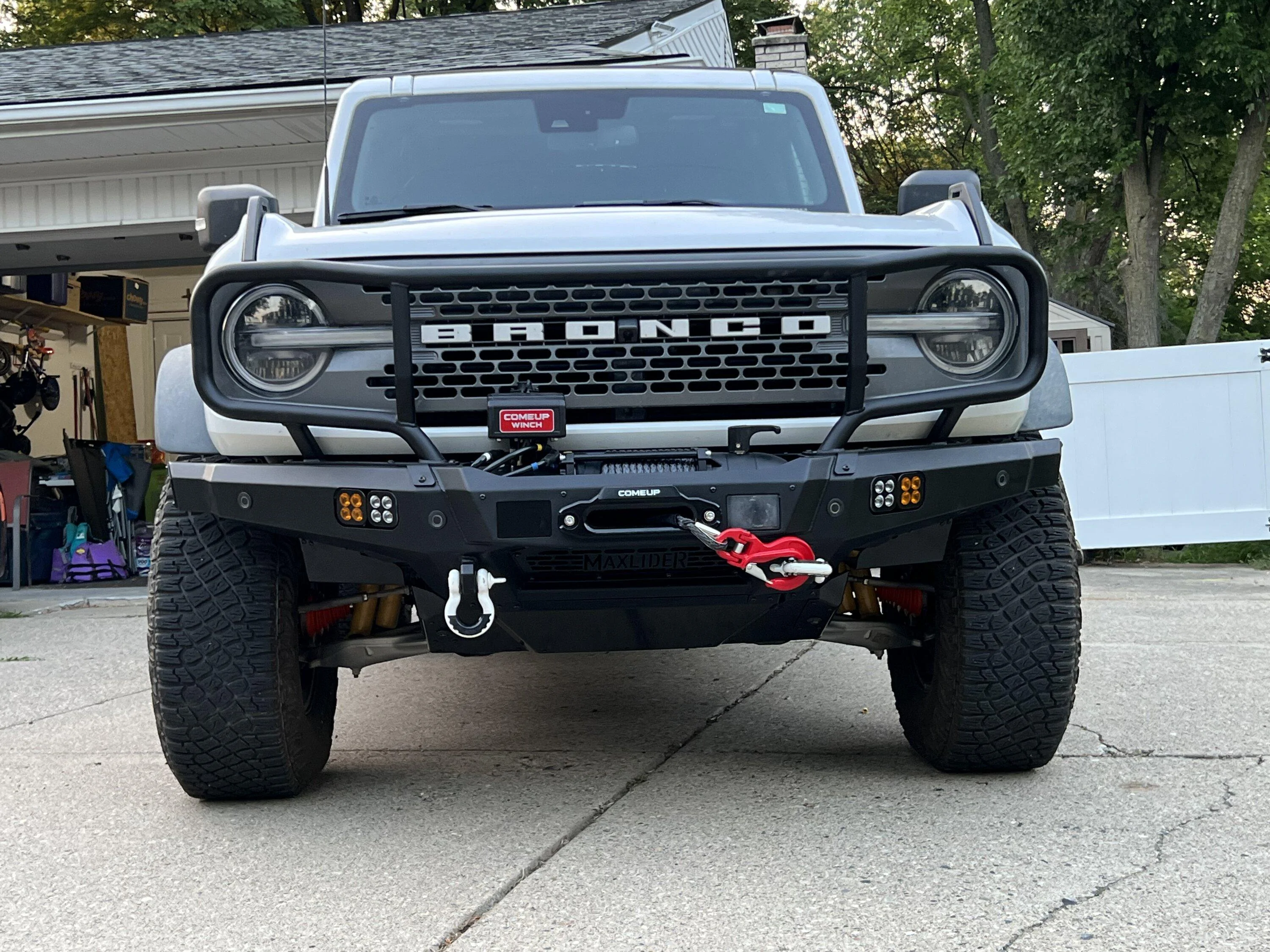 Ford Bronco Maxlider Front Bumper B4CBC73A-8B3D-471D-949A-D25AB77BEDCC