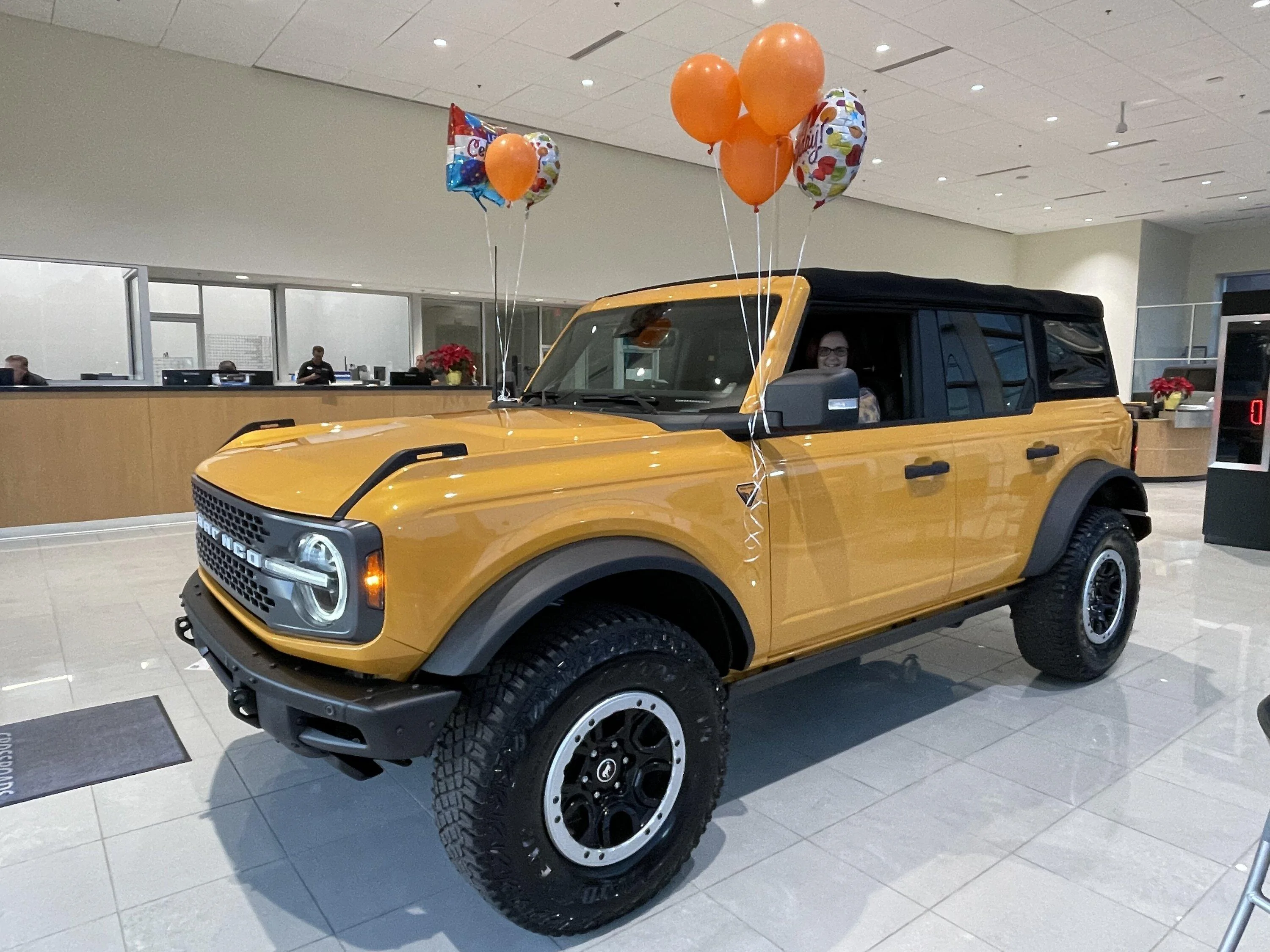 Ford Bronco Cyber Orange Comparison 8AC9A4A9-C7F7-4A63-9B25-B0EE8065F08C