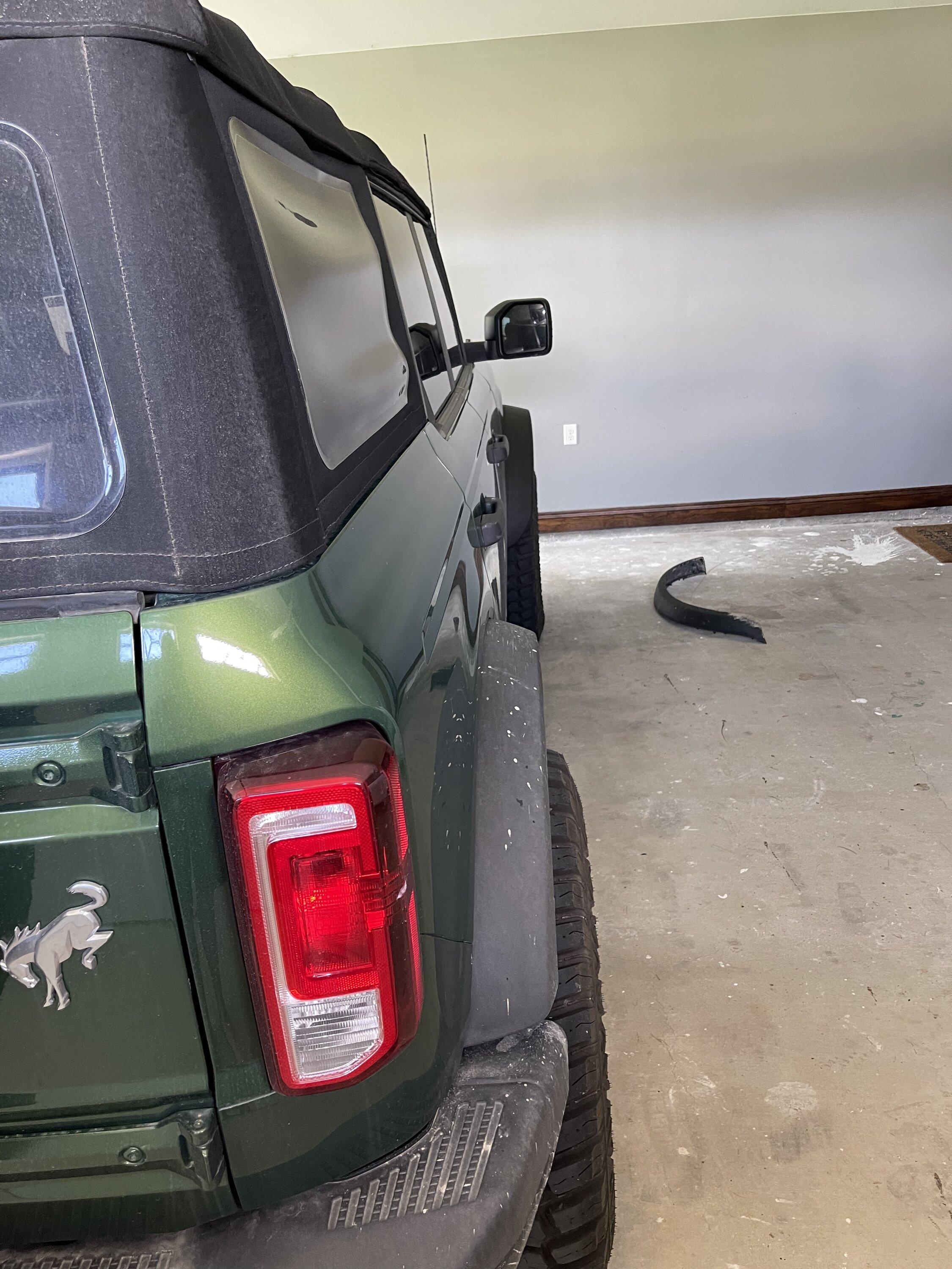 Ford Bronco Non-Sas swap to Sasquatch flares. Back-to-back comparison photos! CCB5DD45-23A9-459A-9905-26D7BB1ABC72