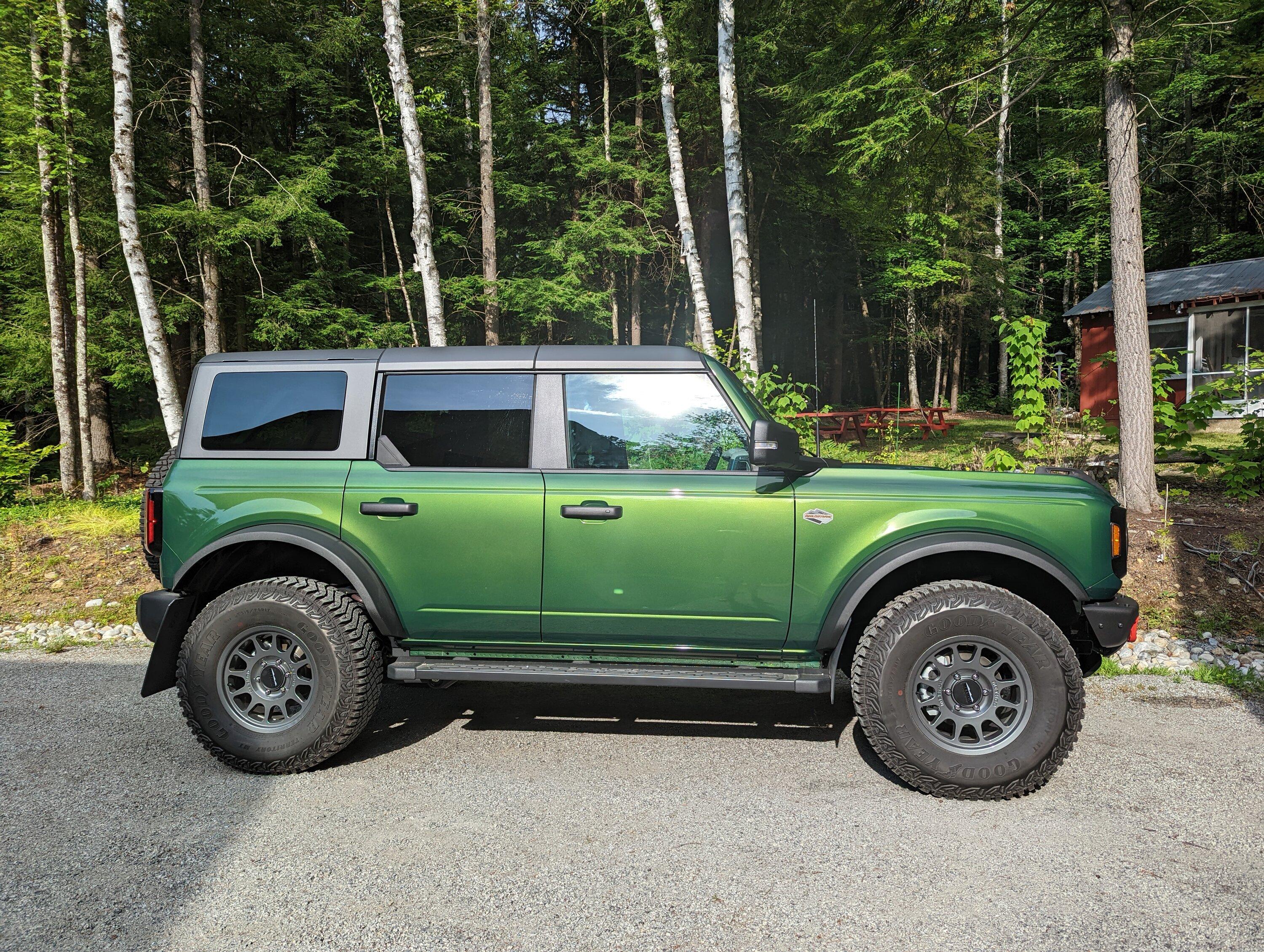 Ford Bronco Method MR703 Wheels installed AC029336-7ADE-4432-B8BB-356D8855C9B6