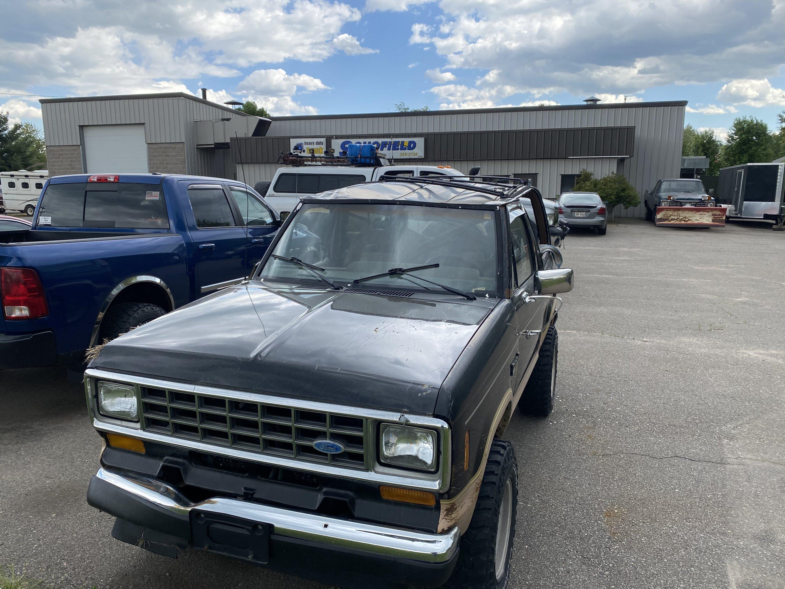 Ford Bronco Bronco II Meets Violent End 69F79A0D-D2FD-4F55-B68C-BCF96F09048A