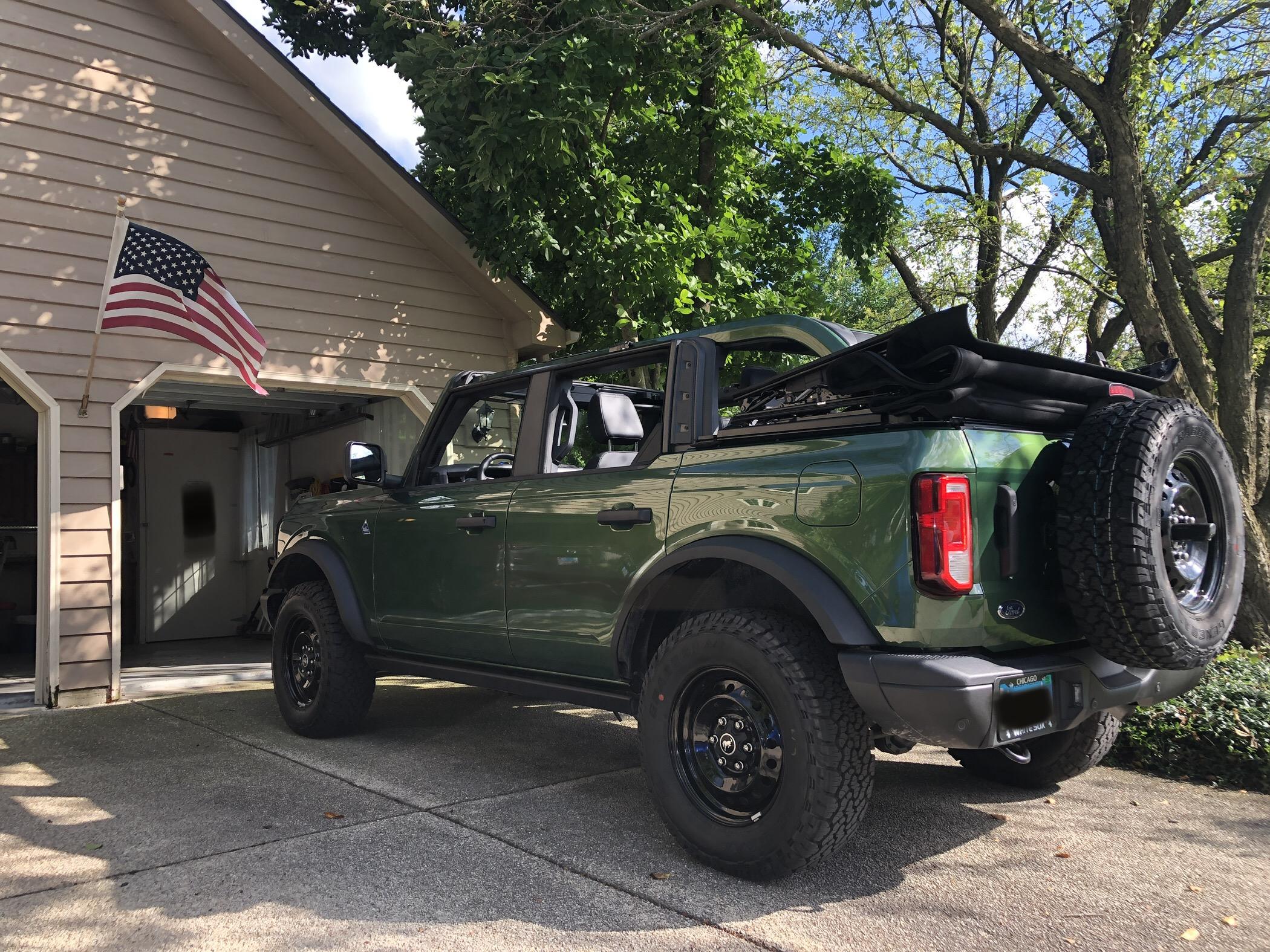 Ford Bronco ERUPTION GREEN Bronco Club C6335E1C-0F2E-4CF4-94A6-918D9B277271