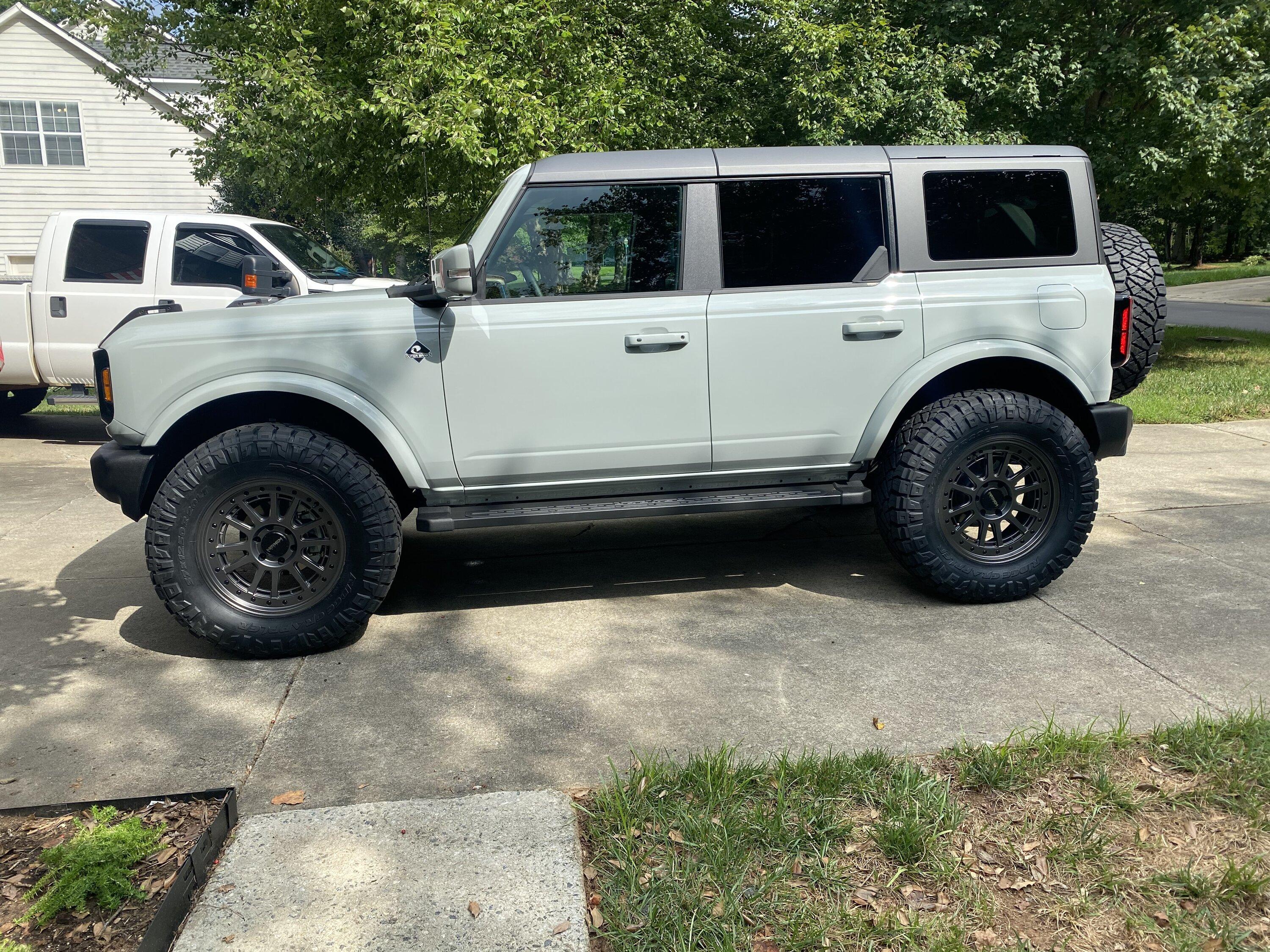 Ford Bronco Show us your installed wheel / tire upgrades here! (Pics) E9C097FB-ED45-405F-A55E-6593E13B343A