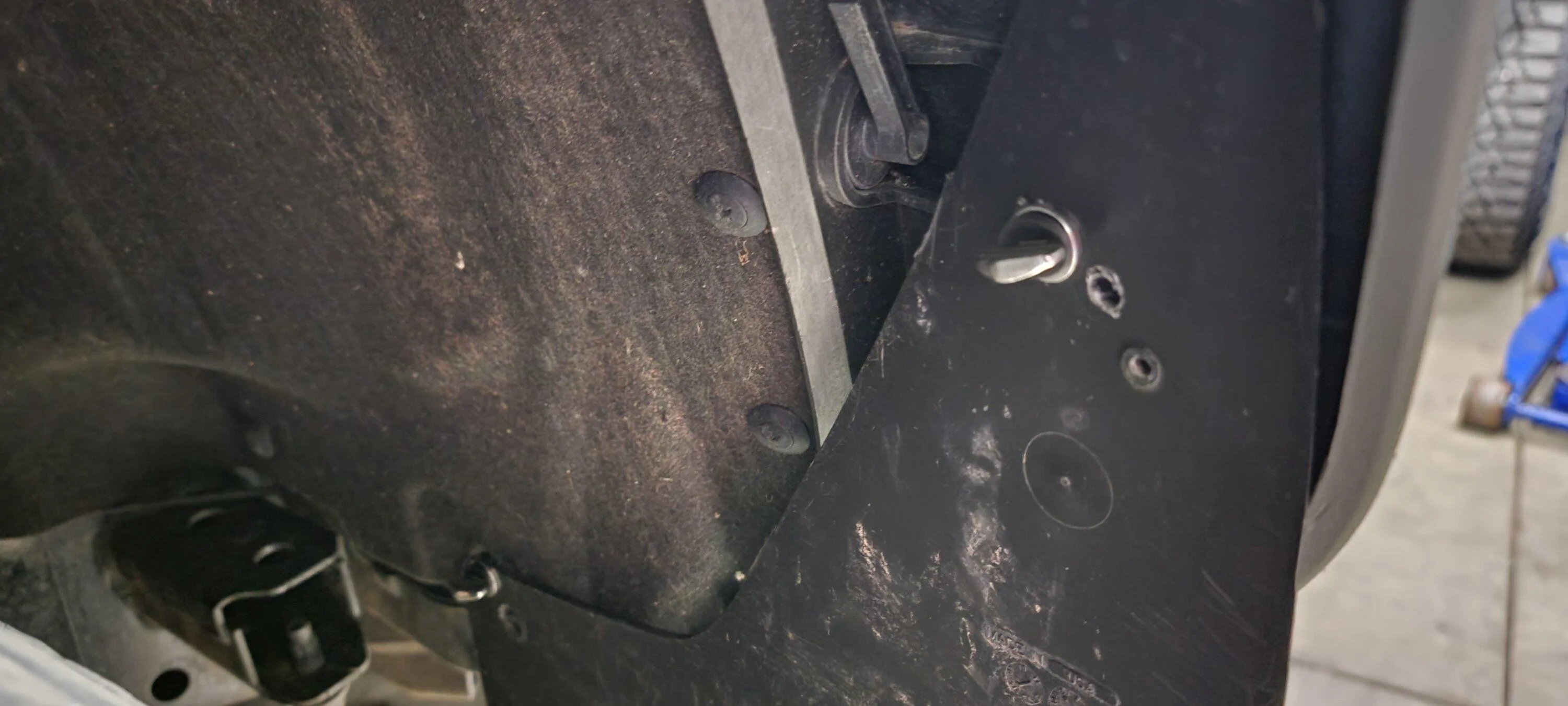 Ford Bronco Low Buck Mud Flap Solution 20220724_211027