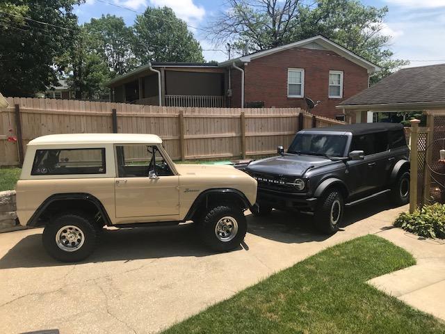 Ford Bronco Finally got my Carb Gray Outer Banks ! LdhpBjB