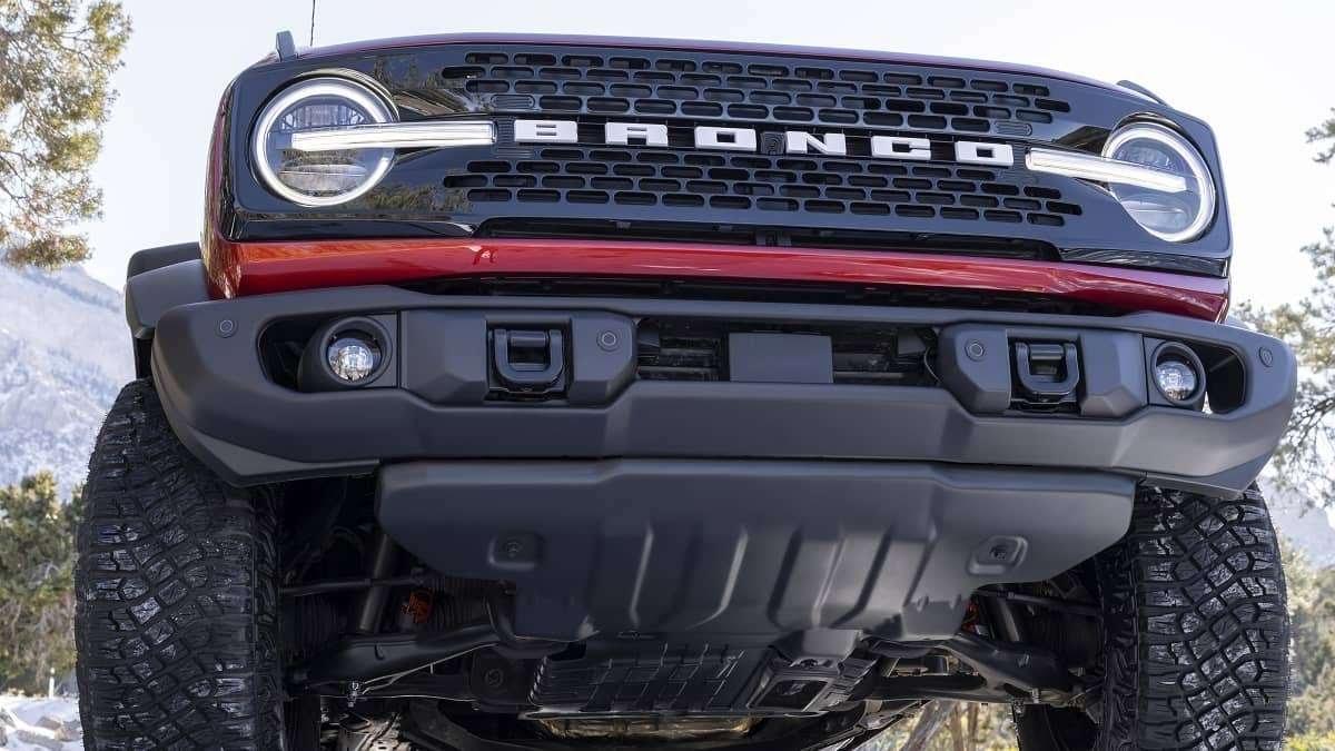 Ford Bronco WTB Wildtrak front grille 77F04B28-94E3-4939-BBE6-E6C64E366F93