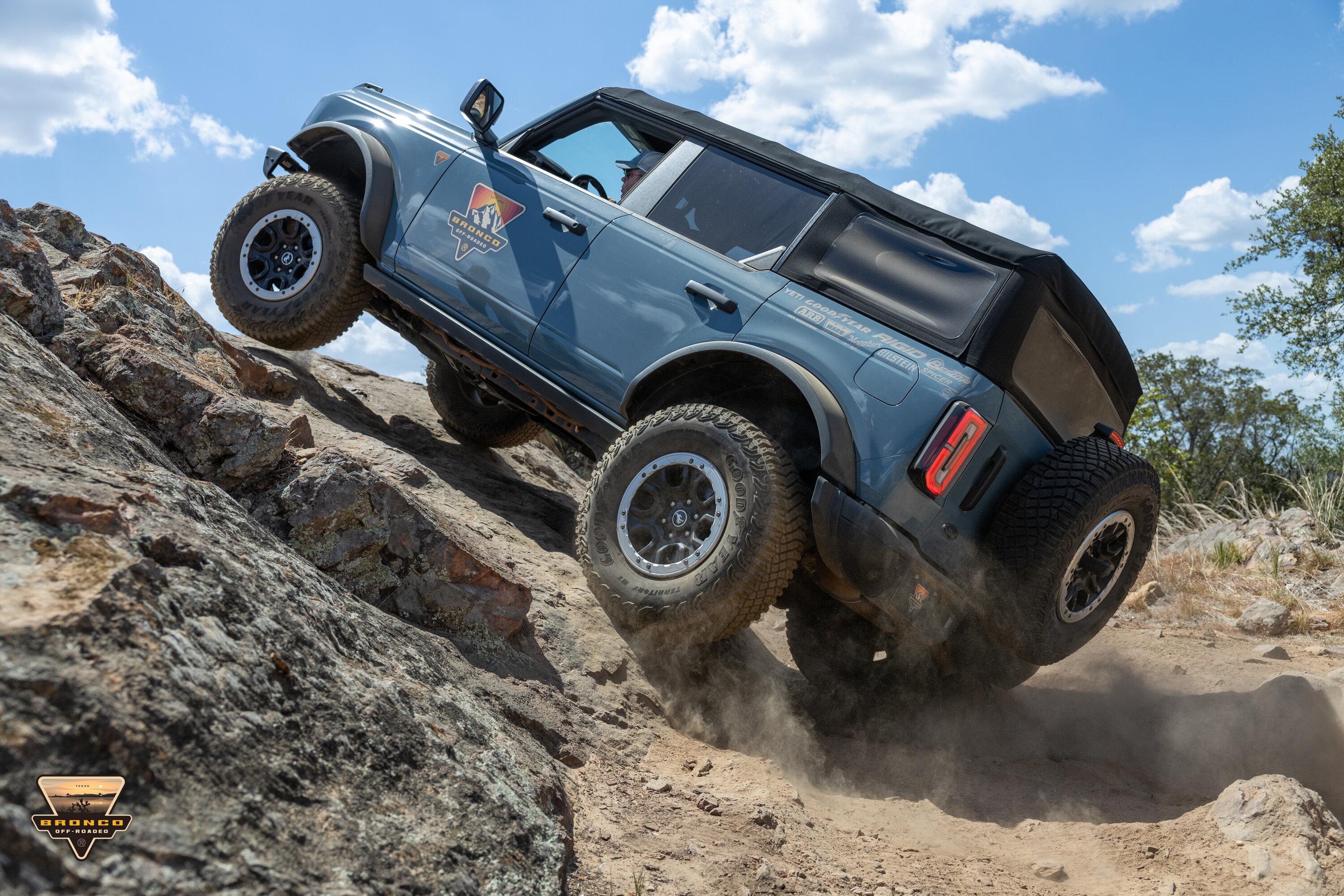 Ford Bronco Runs rough at startup when cold 6E0A9969