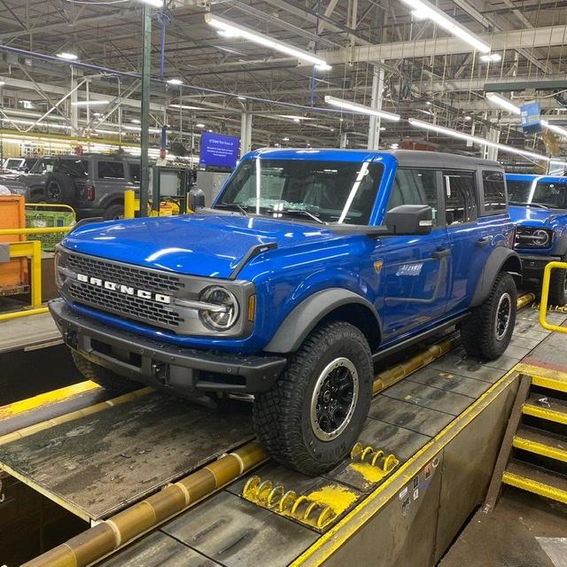 Ford Bronco 06/06/22 Build Week Group F824714A-675C-4BAF-9BE5-F63CAAAC4219