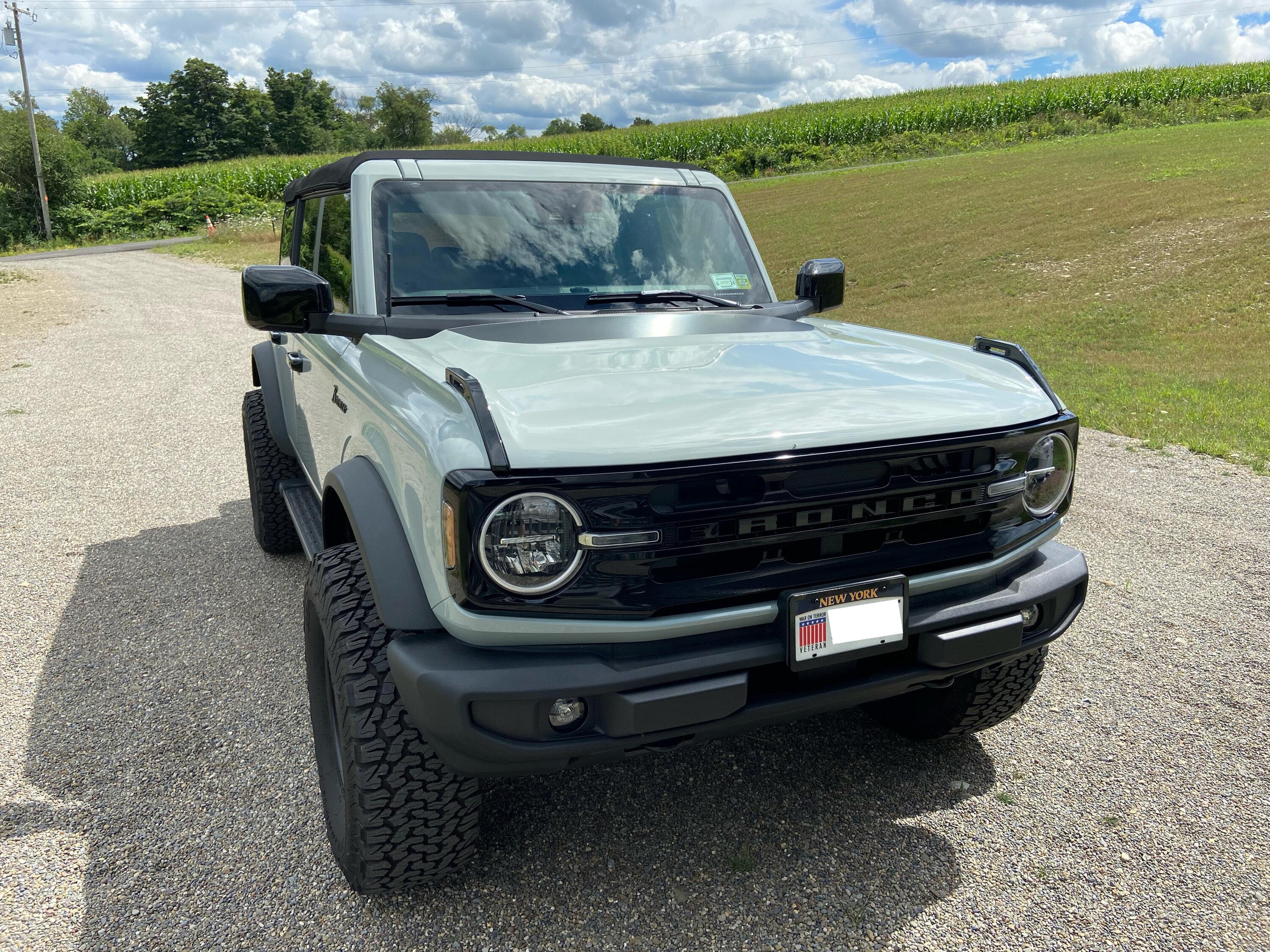 Ford Bronco Painted BB Grille / Gloss black covers F818CF59-B4FE-4735-9248-69B991750C91