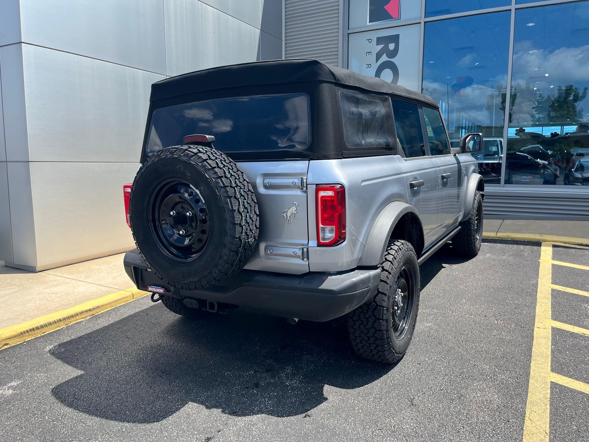 Ford Bronco Ultimate Black Diamond Non-Sasquatch pics thread aft rh side bronc