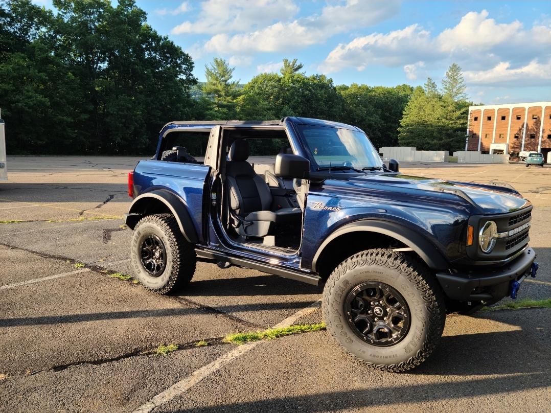 Ford Bronco Does the 2-Door actually exist? Screenshot_20220726-040907_Photos