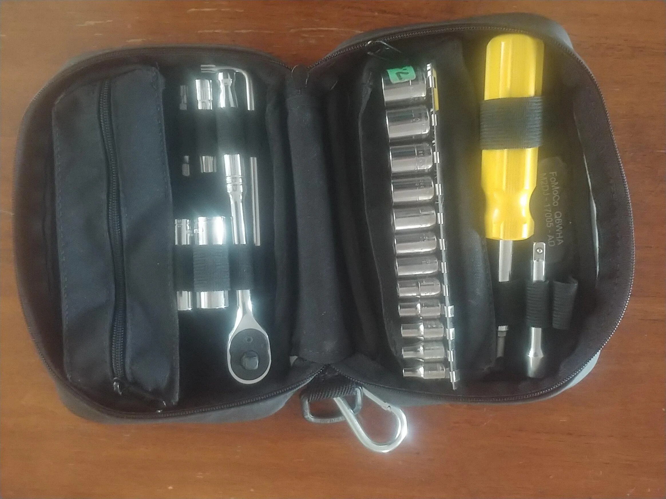 Ford Bronco This is what the tool kit should look like full. 20220727_151005