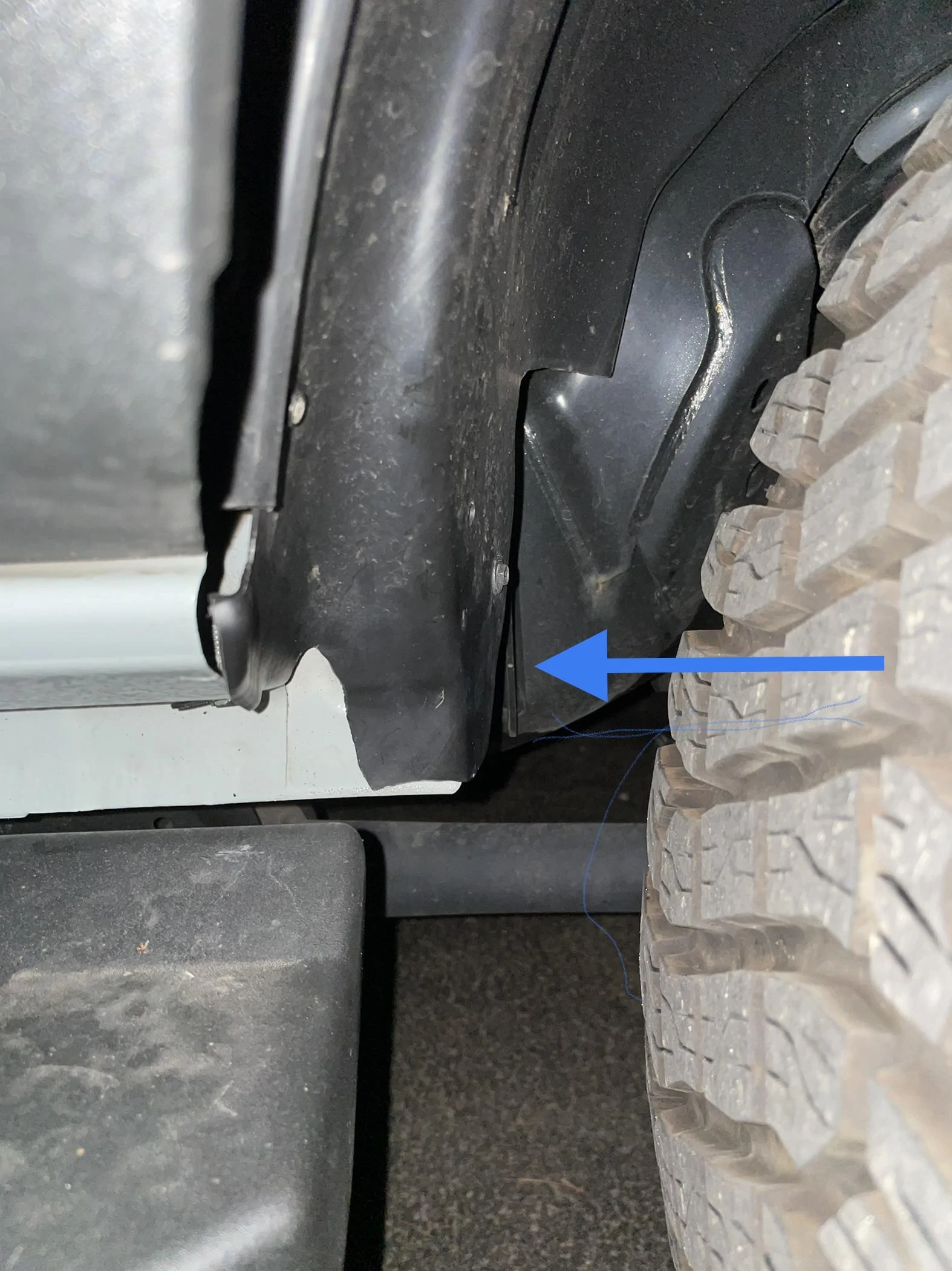 Ford Bronco Rear Wheel Well Trim Question 96E16080-5455-4118-A455-294BCD8560B1
