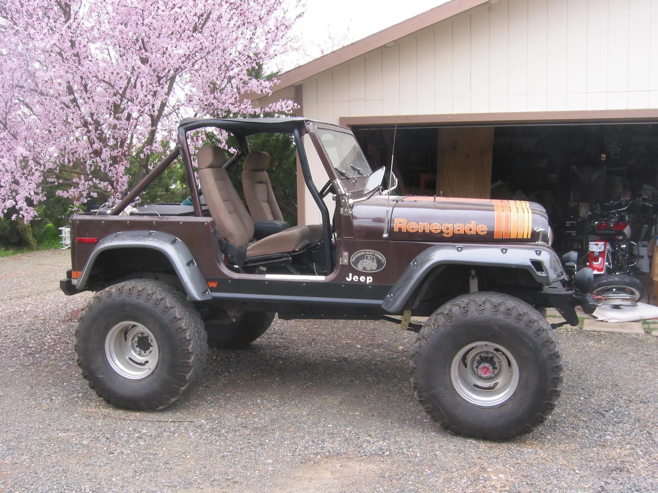 Ford Bronco This is a terrible idea. 1659029244892