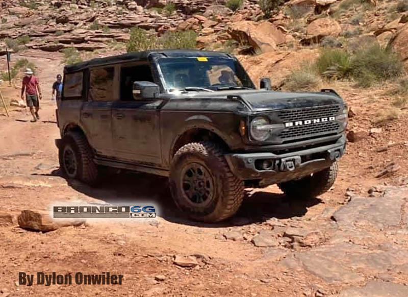 Ford Bronco Spotted: White 2021 Bronco with fender flares removed 2021-bronco-no-fenders-removed-1-