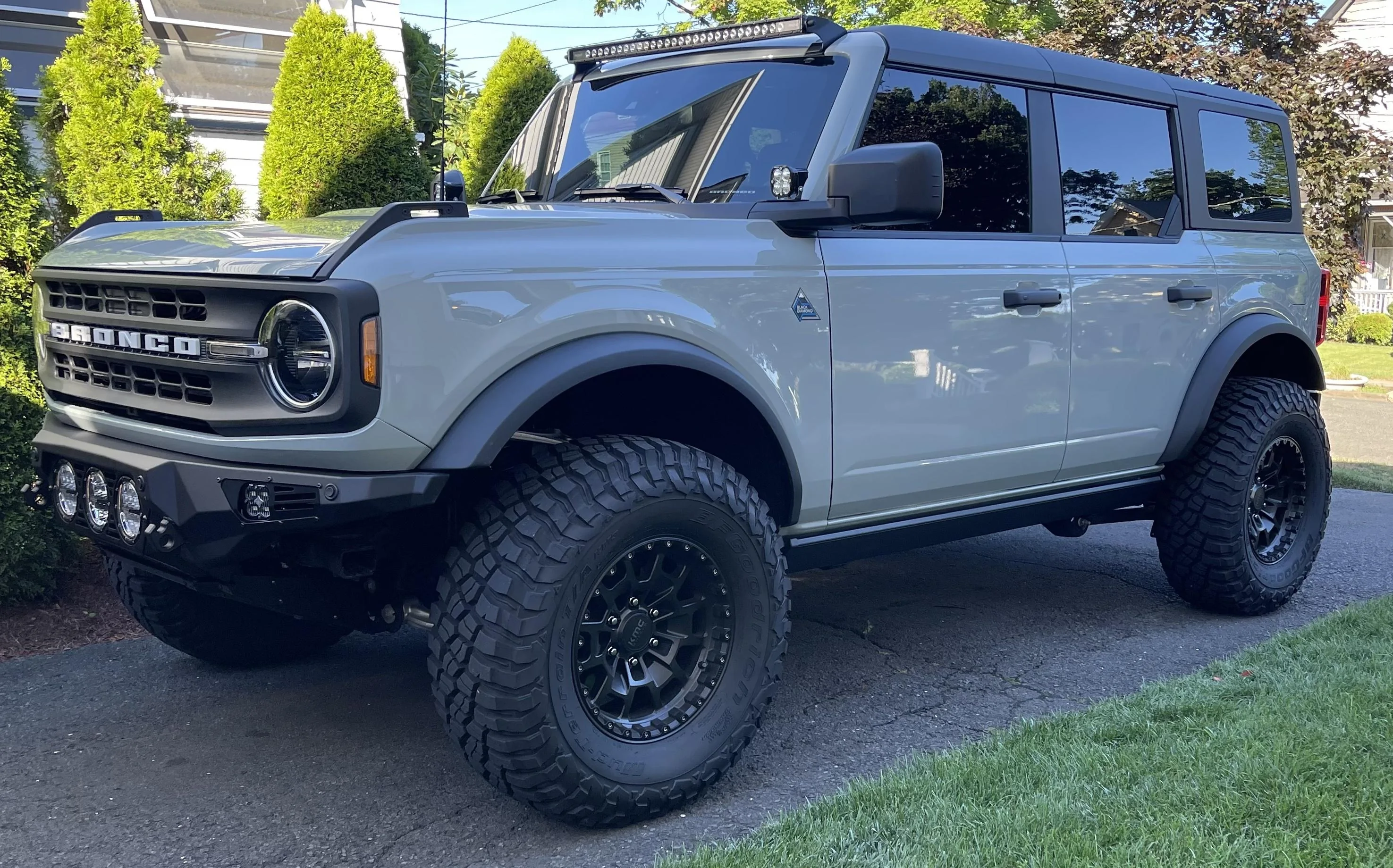 Ford Bronco AMP Research power steps backordered? - get them now... IMG_1808