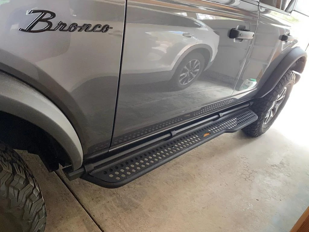 Ford Bronco IAG 4 Door Full Length Steps Pictures? AB71E3E7-B56F-49EA-9376-F46A2D391D90_1_105_c