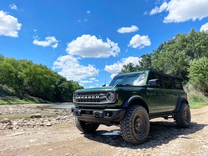 Ford Bronco ERUPTION GREEN Bronco Club CB4A6F2B-B588-4D9B-A48C-9C31E6B7D160