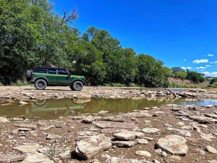 Ford Bronco ERUPTION GREEN Bronco Club 732A7025-F6F1-430D-BEB4-98DC11F7F9E4