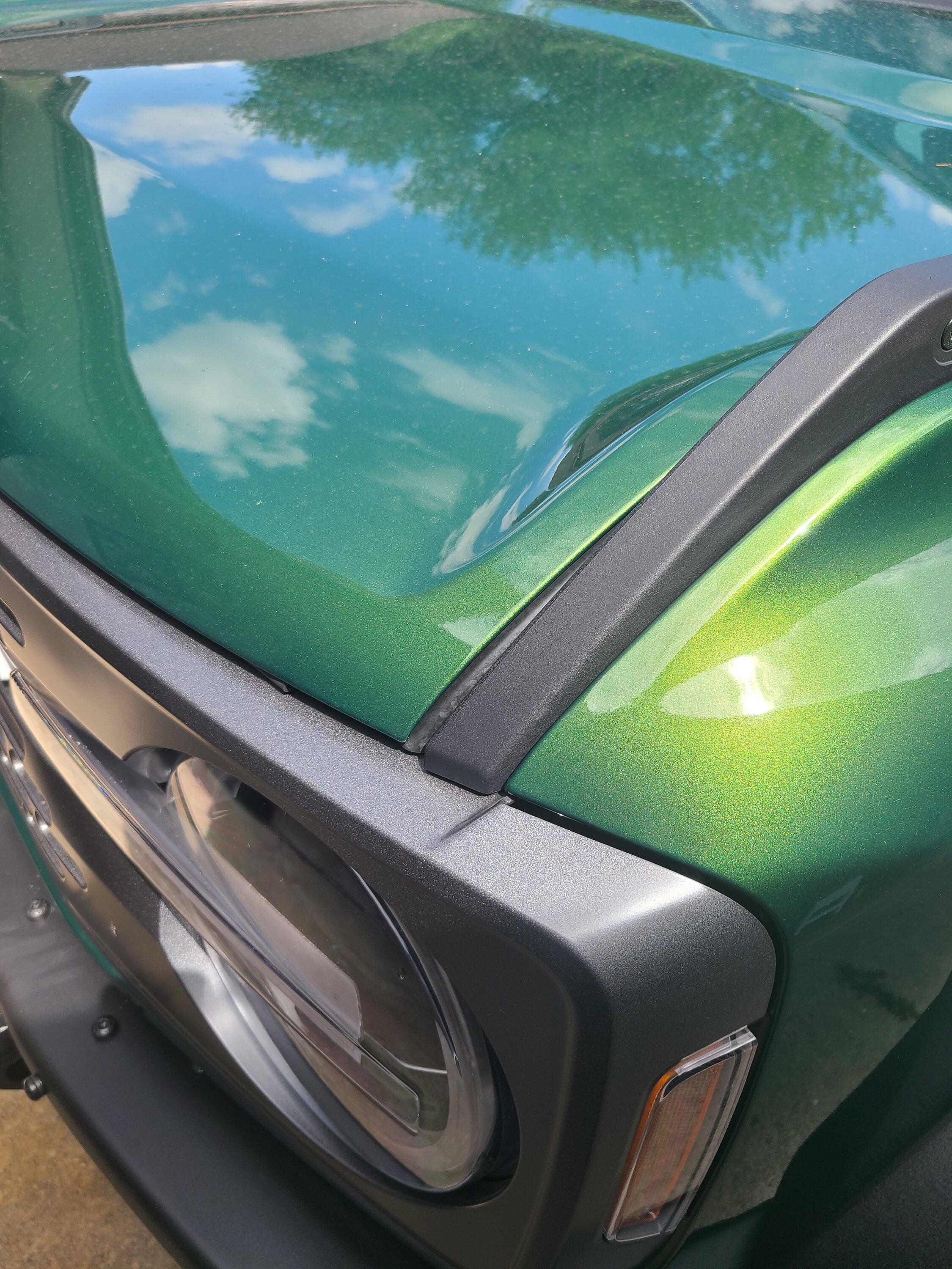 Ford Bronco ERUPTION GREEN Bronco Club 16592139178593776448379314022975