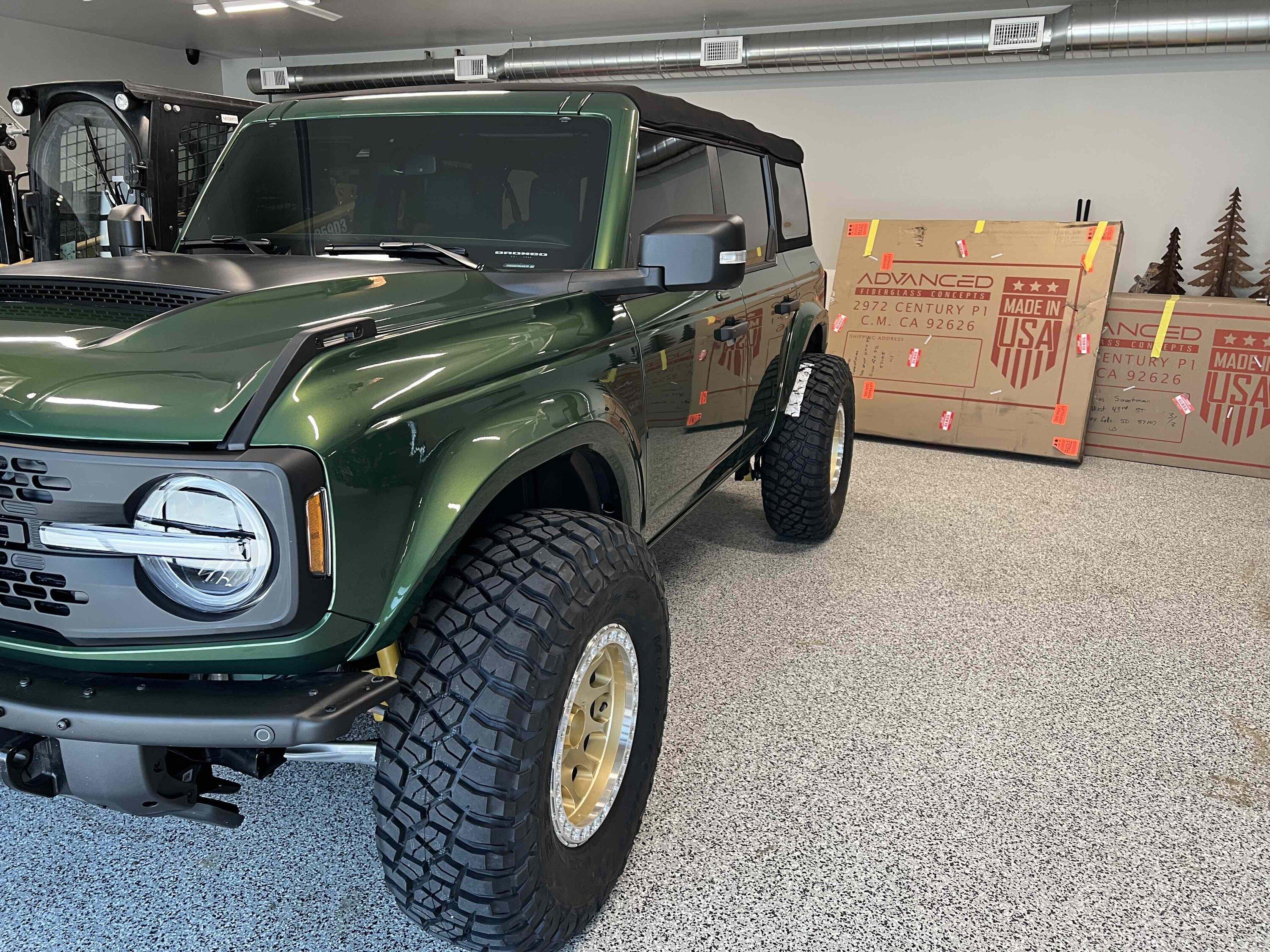 Ford Bronco Eruption Green Build: Method 105 Beadlock Gold Wheels and 37x12.5 BFG KM3 Tires + Adv Fiberglass Fenders and Hood IMG_5098