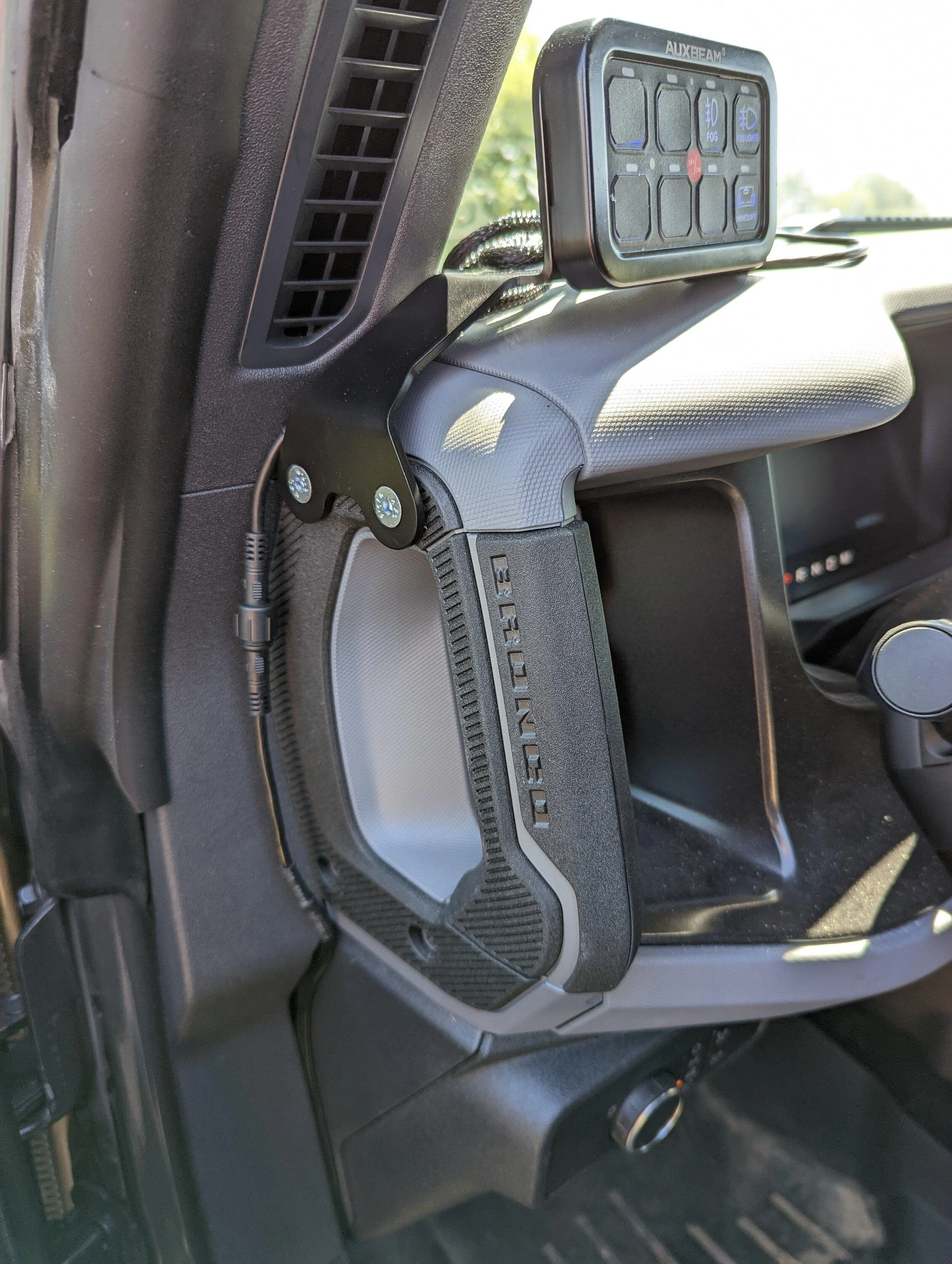 Ford Bronco Plug and Play AUX Controller? PXL_20220802_170249946