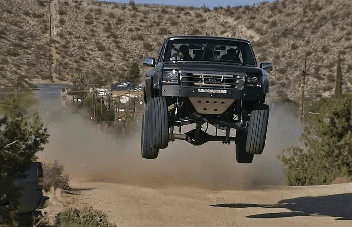 Ford Bronco Does SAS package now come with front locking hubs? 1659554451069