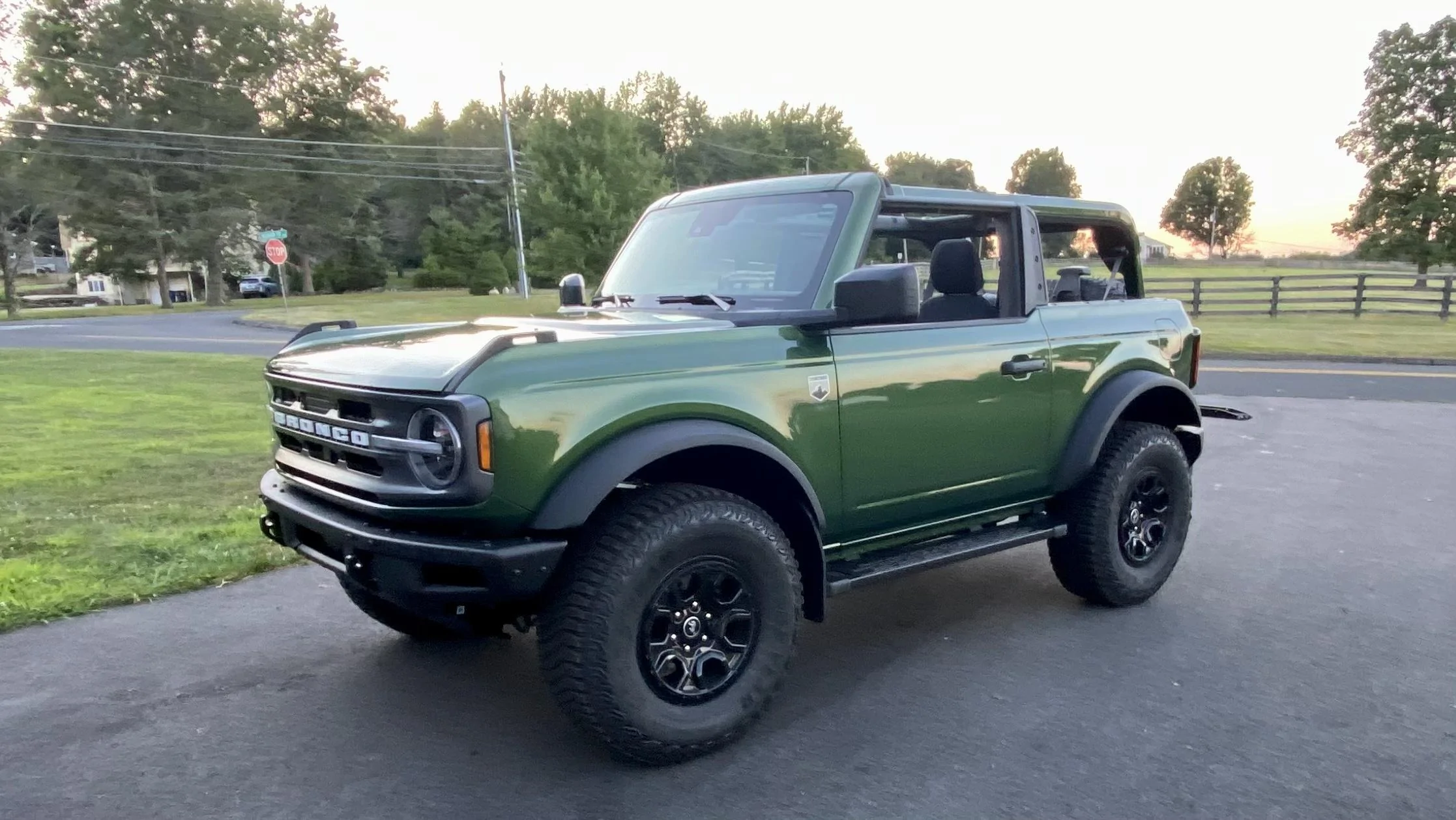 Ford Bronco ERUPTION GREEN Bronco Club 06551140-EF2D-41D7-B655-2680C50AA852