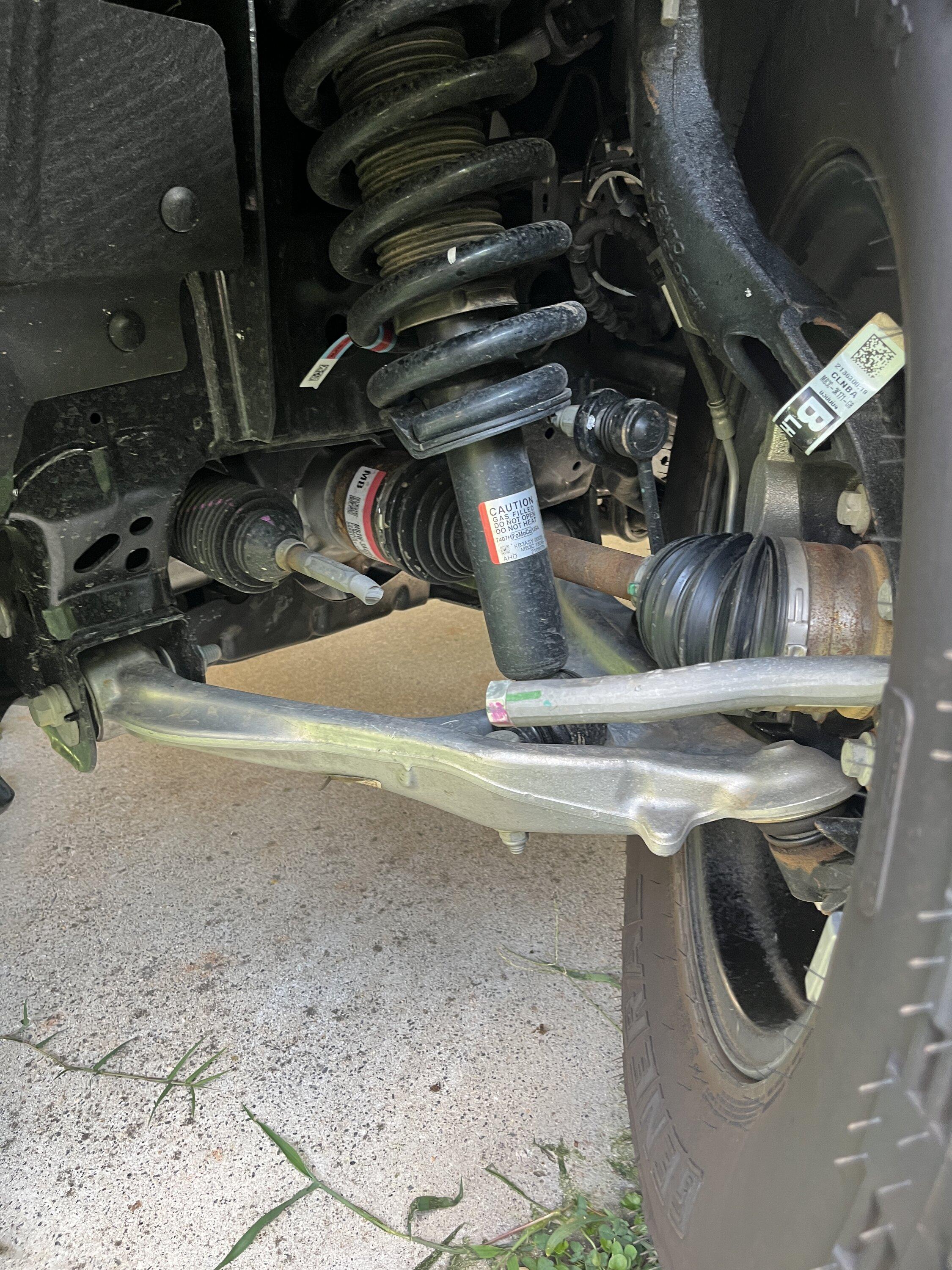 Ford Bronco Tie rod just snapped while turning around in driveway [Update: Replaced Under Warranty] FD7E7E17-FE95-4FA0-843C-05B2A2256472