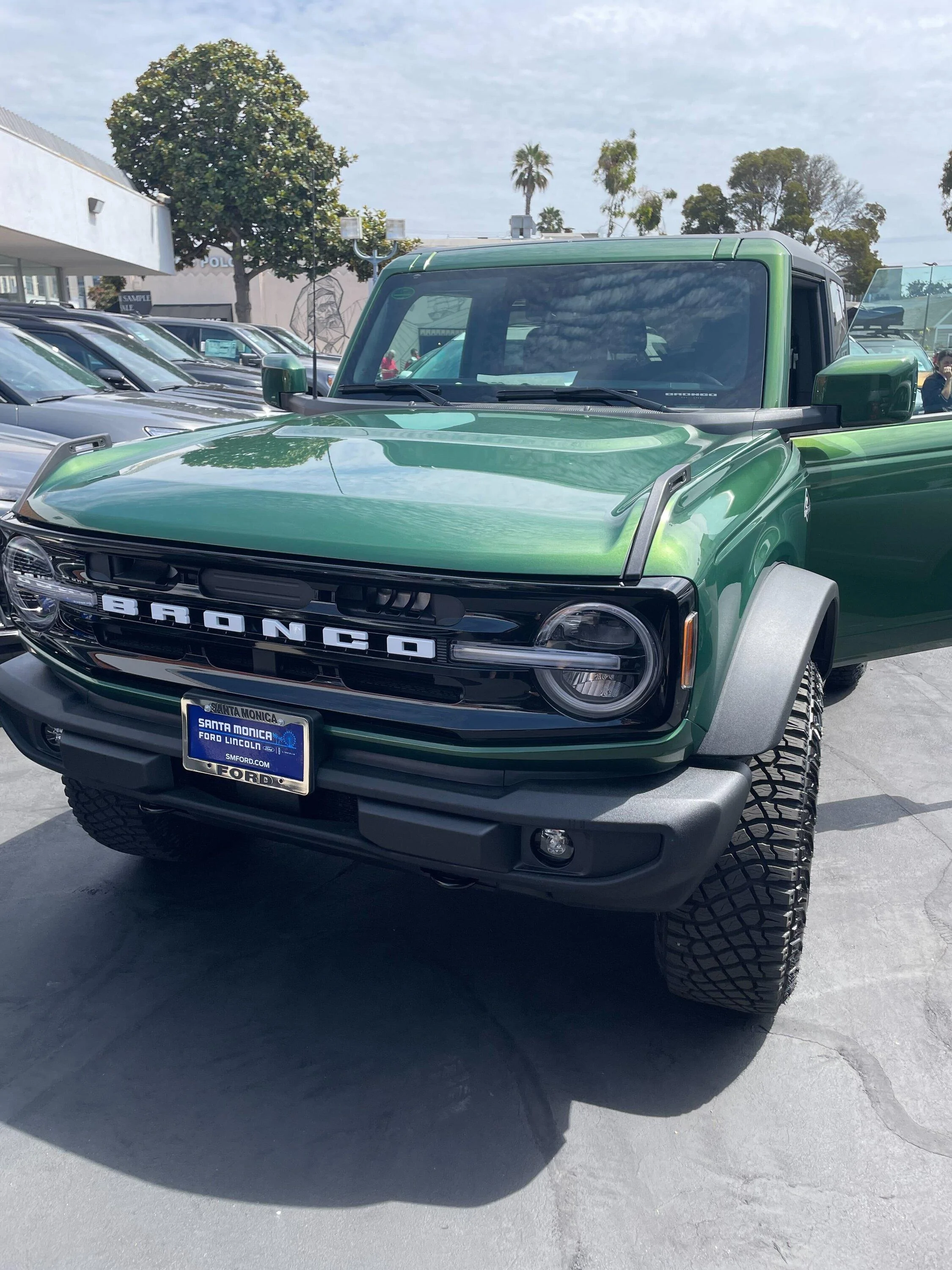 Ford Bronco 06/27/22  Build week group Image from iOS (4)
