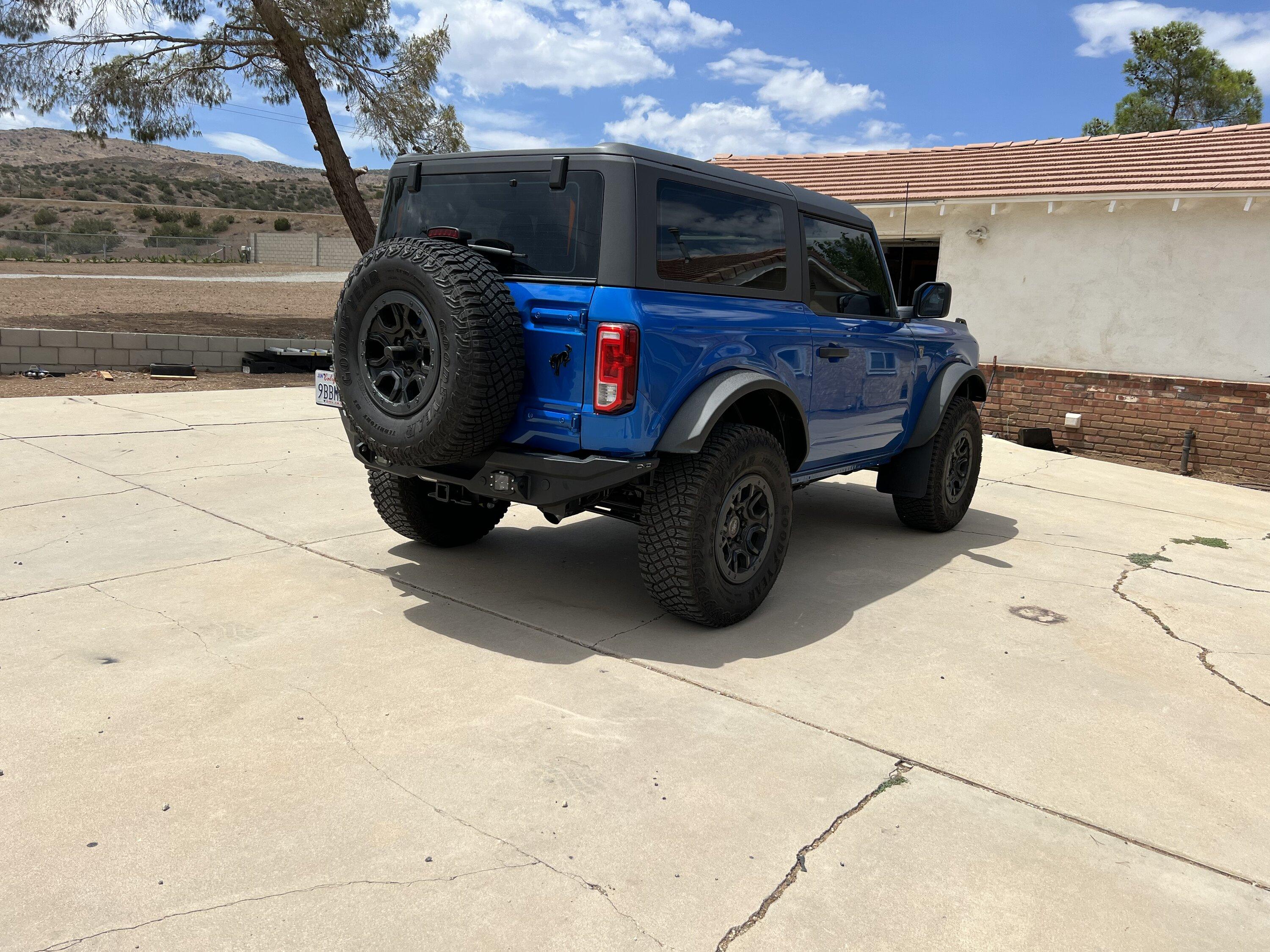Ford Bronco 2-door desert runner Bronco w/ custom tire carrier 64002122-2BB0-48F5-AE34-B0F19C205E45