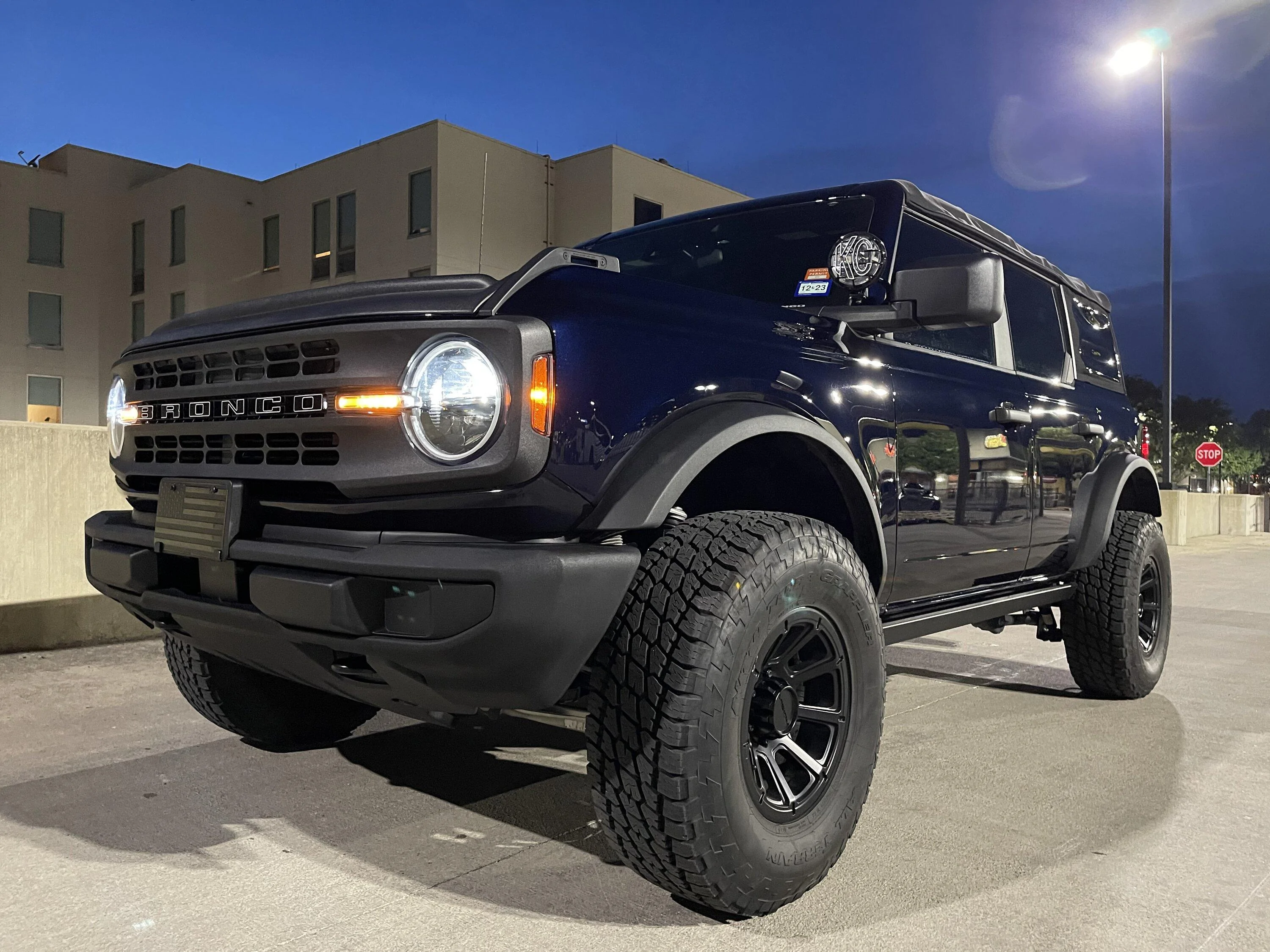 Ford Bronco Antimatter Blue Base Build AF2FC937-E263-43F2-B16A-BC67BF2676C3